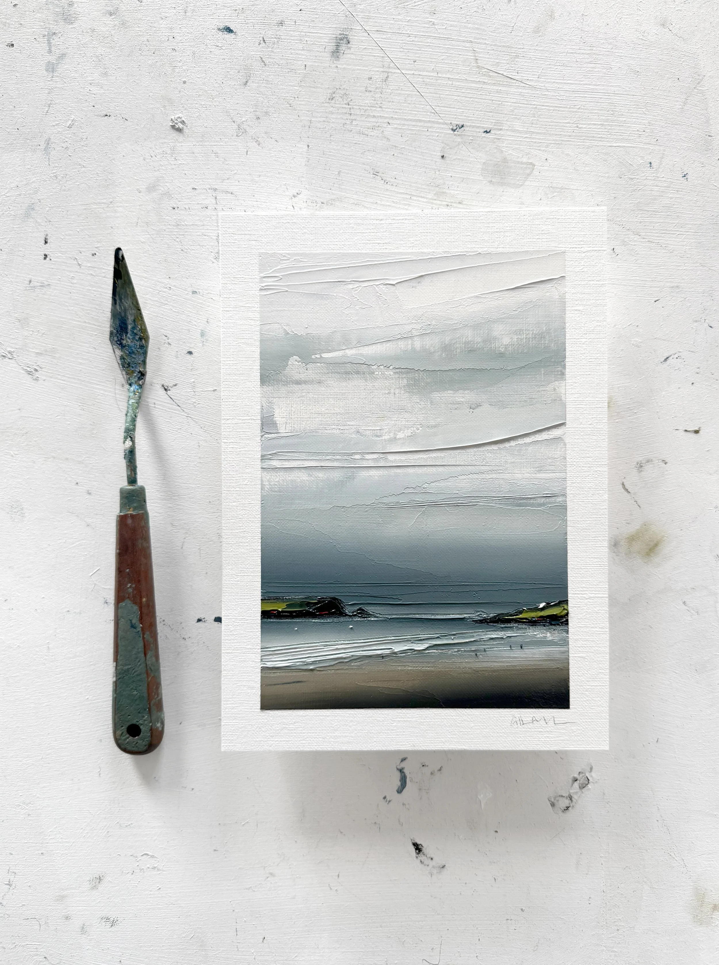 On the Beach at Daymer | 21 x 15cm | Oil on paper