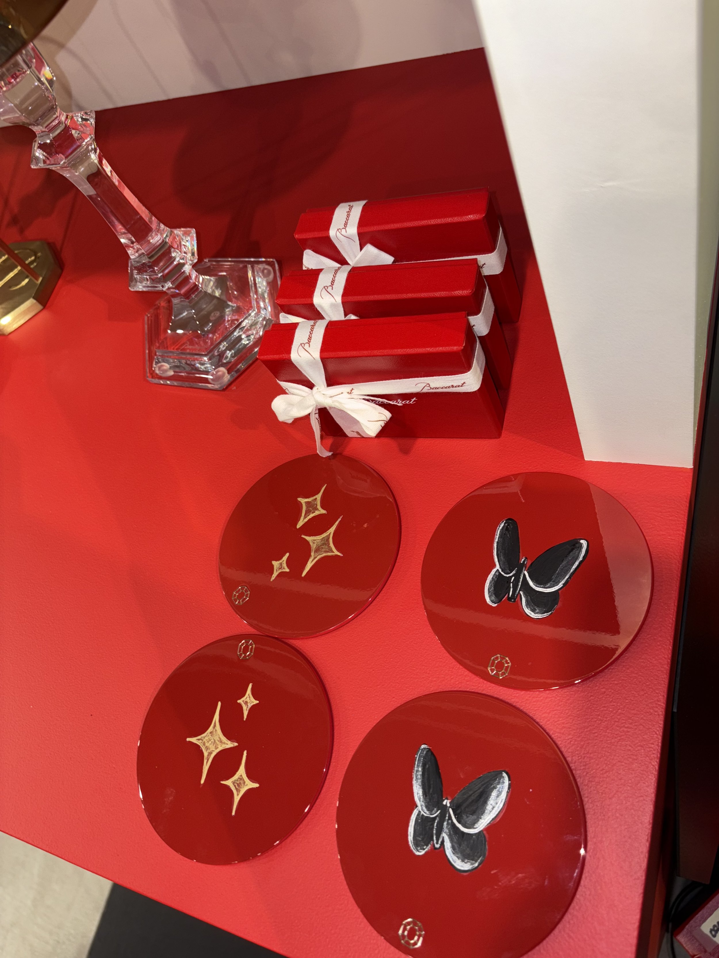 Hand-painted customization for Baccarat. The first time the brand partnered with an artist in the US. Michele Sobel Fine art painted coaster sets, luxury trays and crystal gift boxes for a successful customization activation during the 2025 Hannukah 