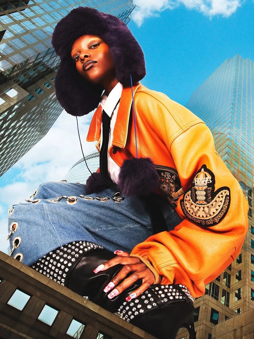 CITYSCAPE 

photography @haninastudio
styling @jaimejarvis
makeup @mayamanartist
hair @tarikbennafla
model @elviedesu
nails @_ace.of.nails_
lighting @niespialowski
studio @methodxstudio
background @a.e.hancock
retouch @tcs.collective
production @aand