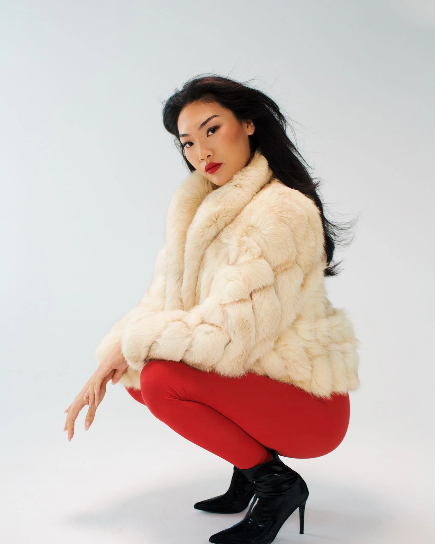 Some lovely images by @l.n.thomas shot in our studio.

To enquire, click the link in our bio.

#studioshoot #photoshoot #londonstudio #londonphotographystudio #studio