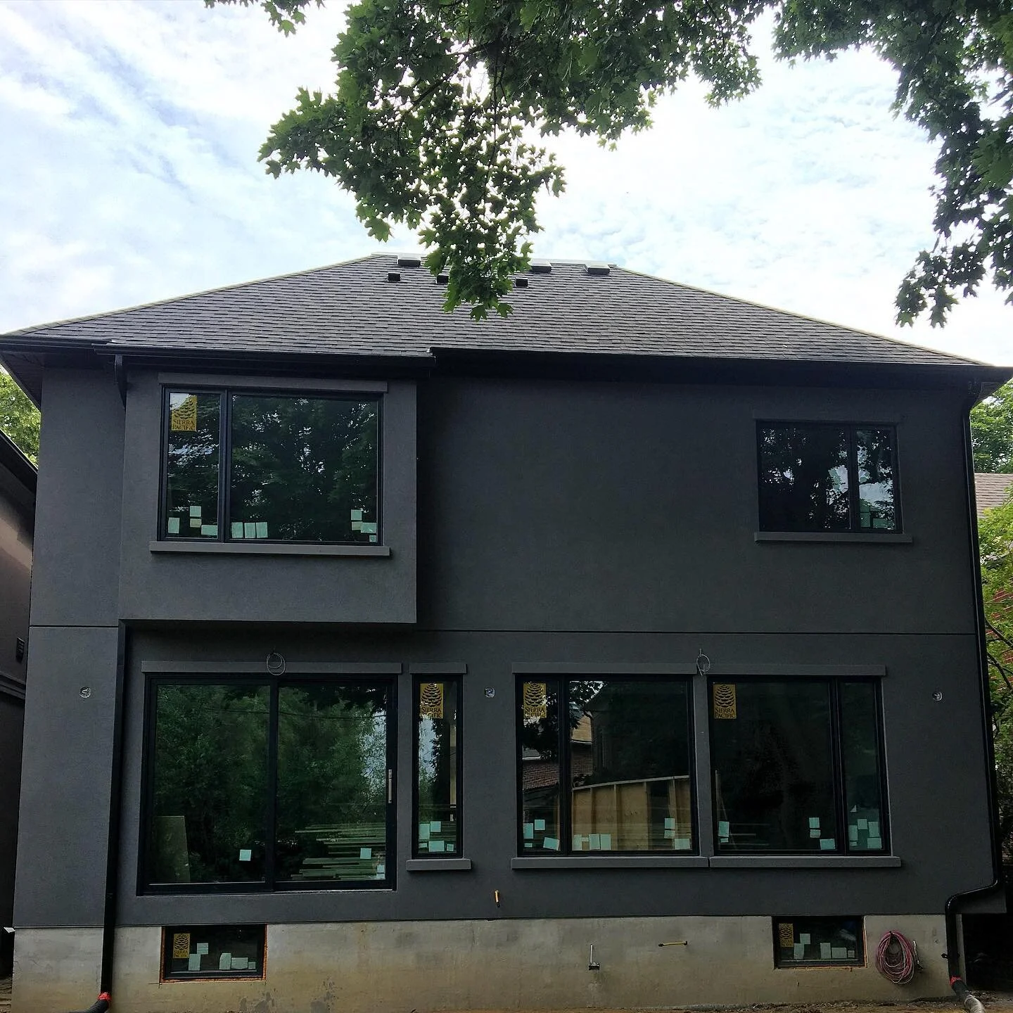 Brand new addition completed with a Stucco finish and clean moulding design.

Call us today to book your next project! 

-
-
-
#construction#newhome#toronto#vaughan#reno#build#design#architecture#stucco#mouldings#renovations#builders#realestate#conta