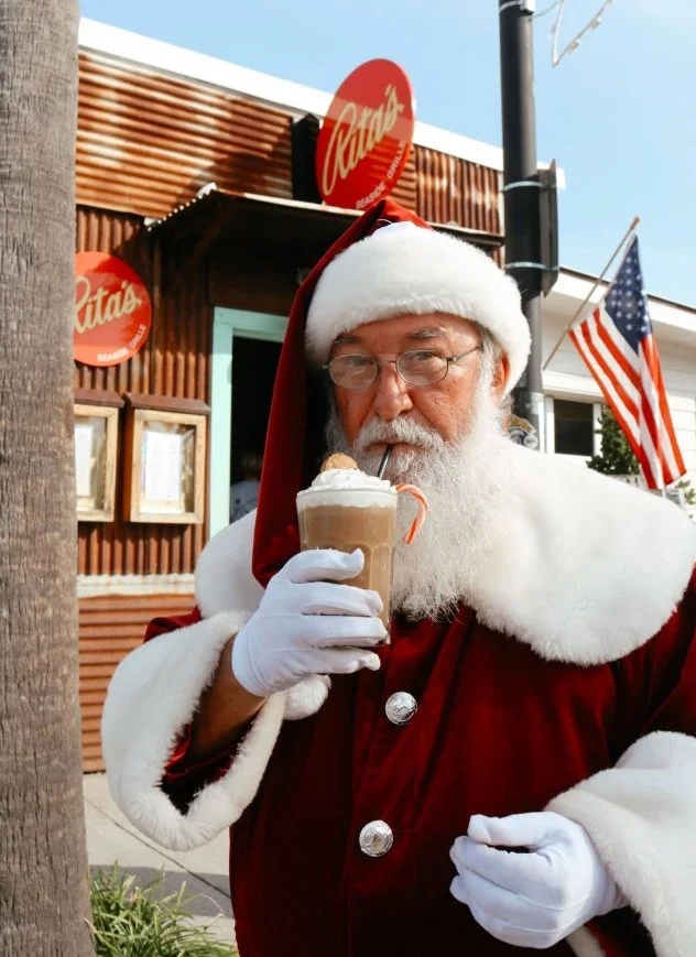 Santa Paws @ Ritas Seaside Grille 