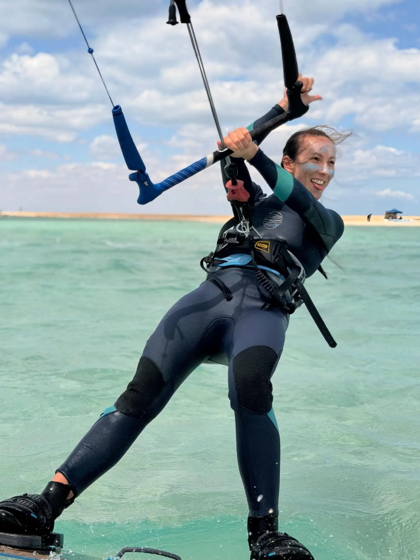 Very special moments from the Egypt Red Sea Kite Safari March 2026! 😍🌊🐚☀️🪁🐬

We still can&rsquo;t get over how perfect everything was and we&rsquo;re looking forward to the November trips already 🤩

#redseakitesurfing #egyptkitesurfing #kitesur