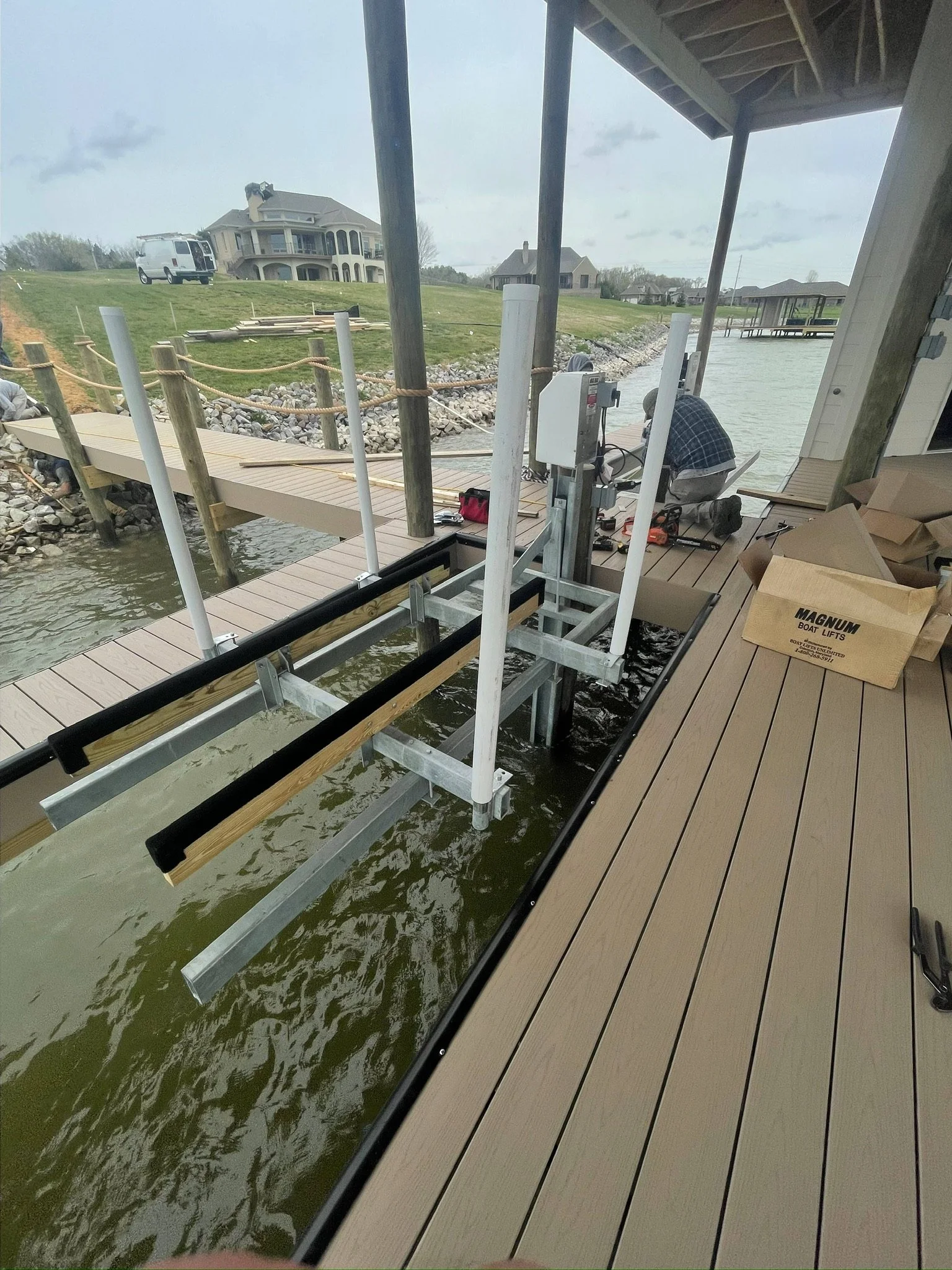 boat-lifts (28).jpg