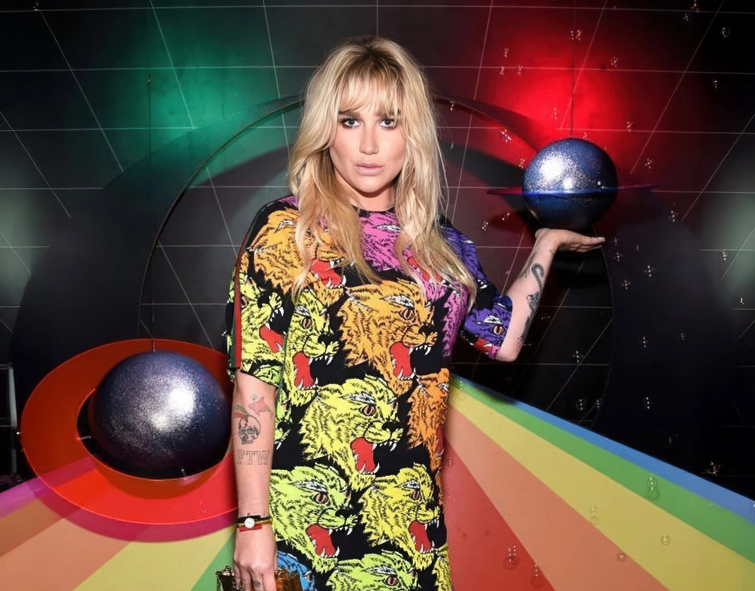 Kesha booth_upresd 2.jpg