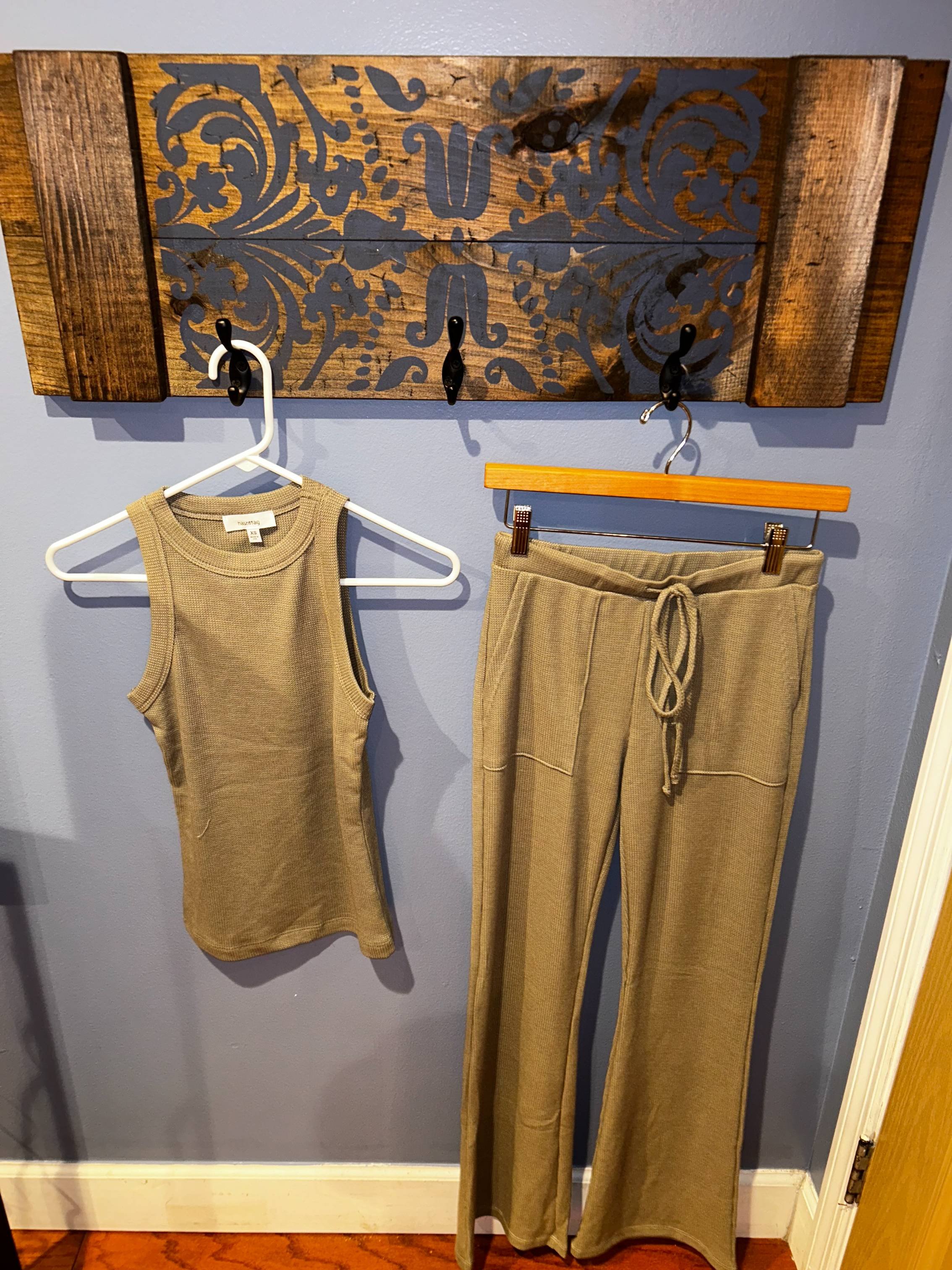 Hashttag in Olive .jpg