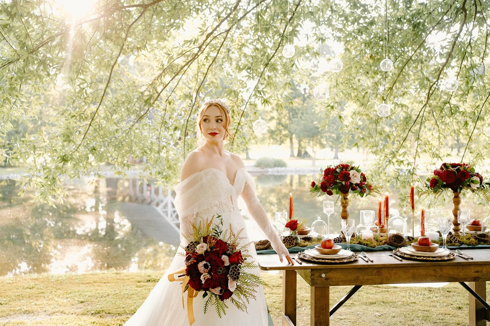 Romantic Wedding Flowers Rolling Oaks Estate — Huntsville Wedding