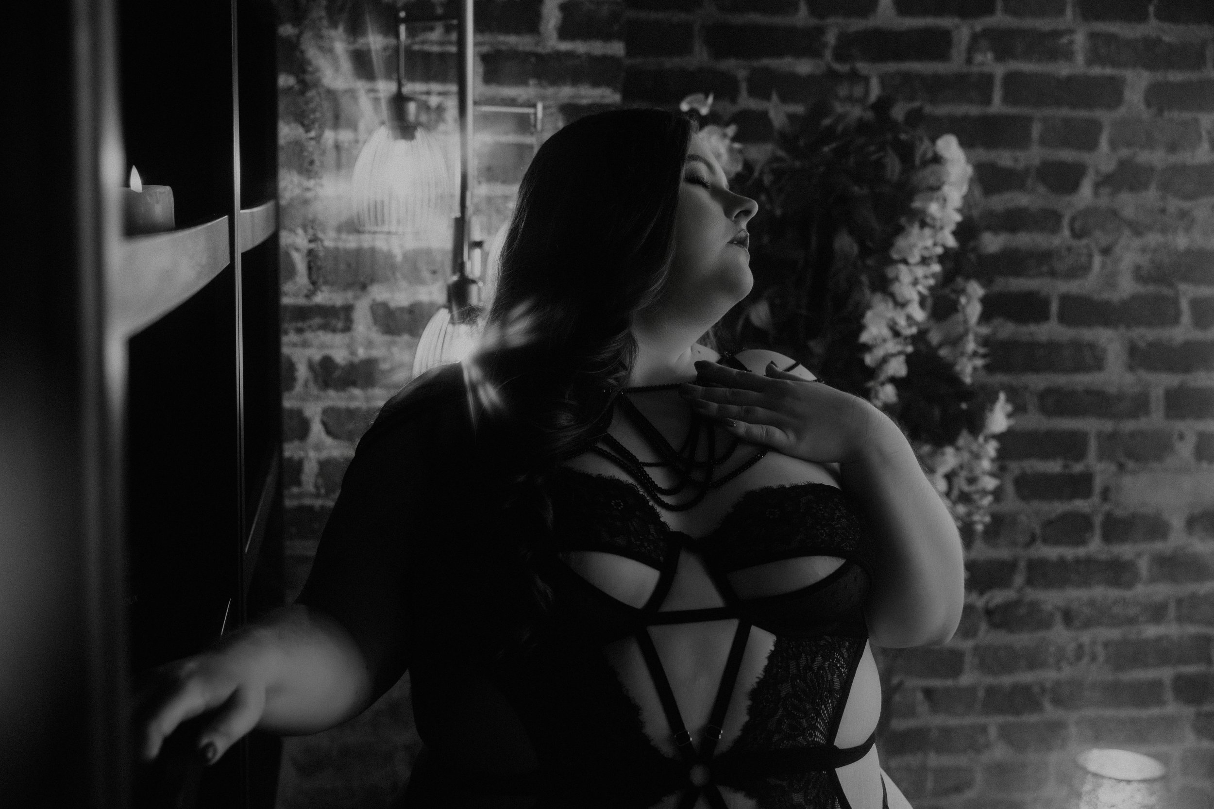EW 3.29 Columbus Ohio Boudoir Photoshoot 28.jpg