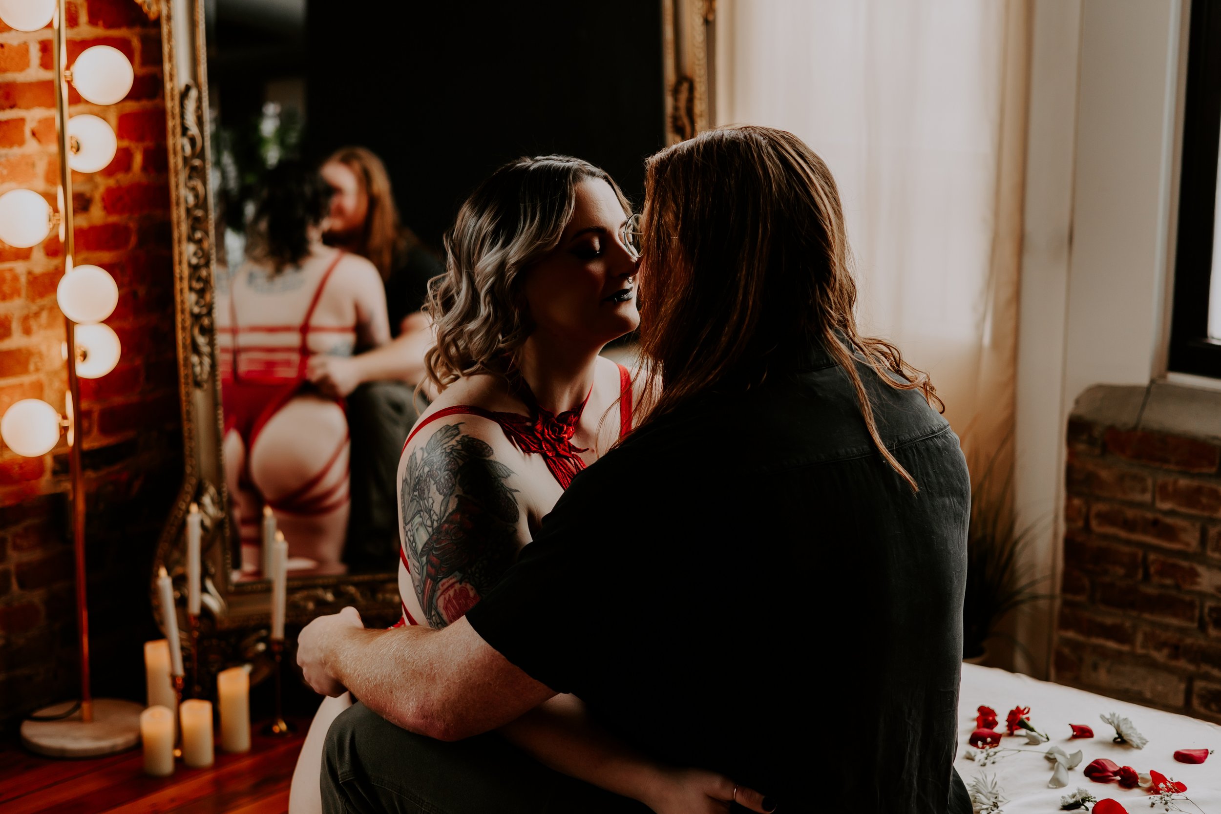 Sultry Spice by Emma Early Photography // Columbus Ohio Couples Boudoir 