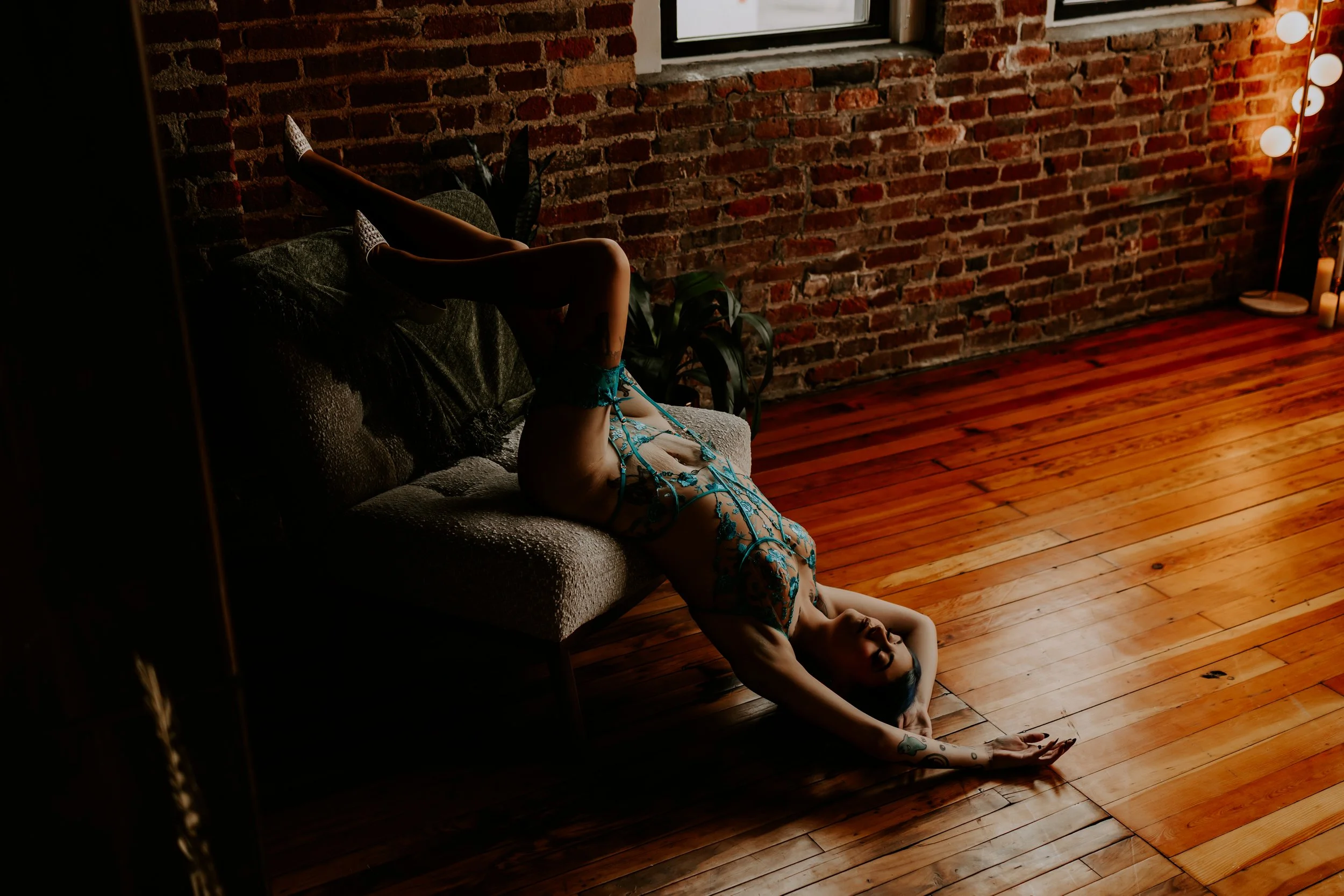 KA 12.11 Columbus Ohio Boudoir 16.jpg