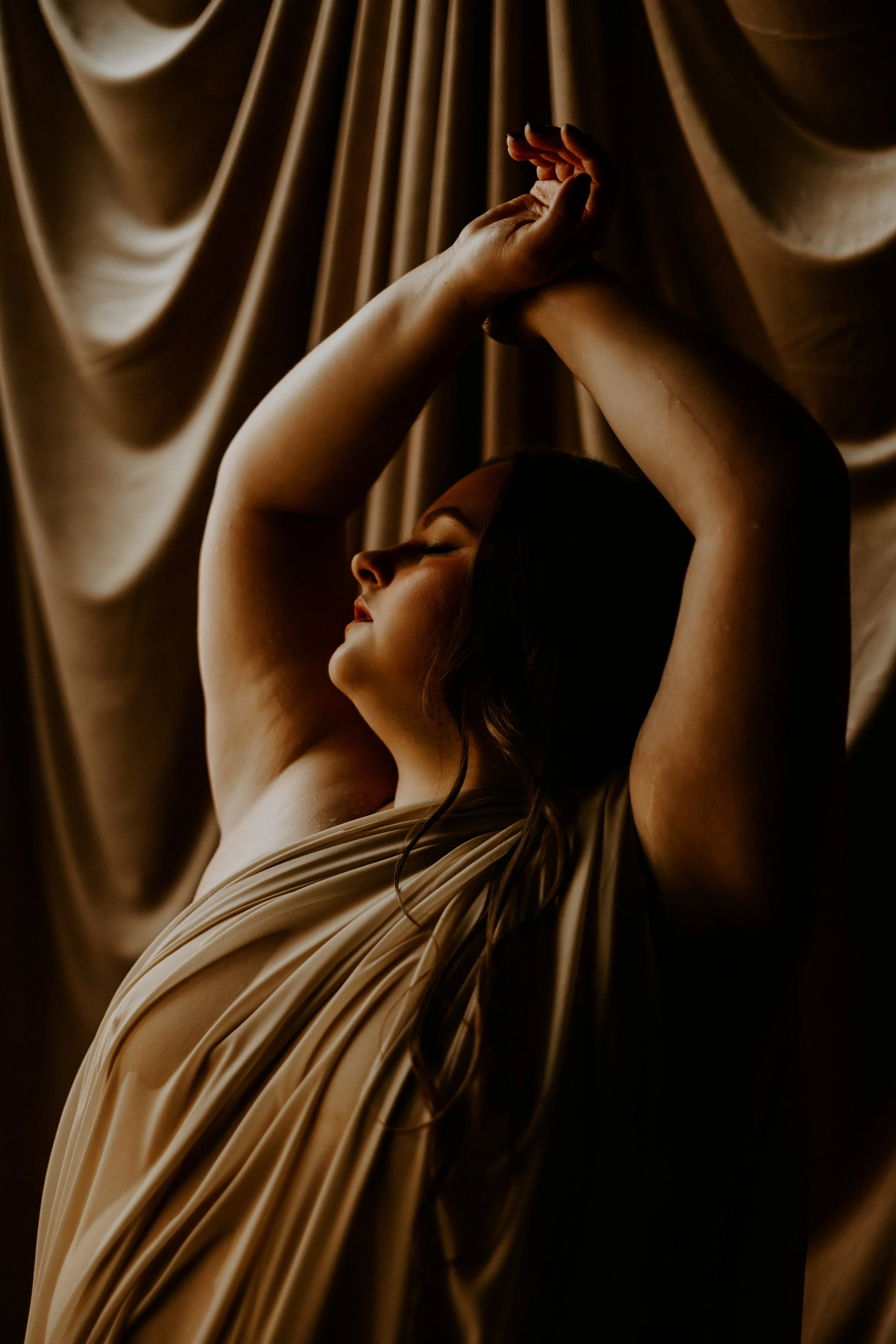 EW 4.3 Columbus Ohio Boudoir Photoshoot 27.jpg