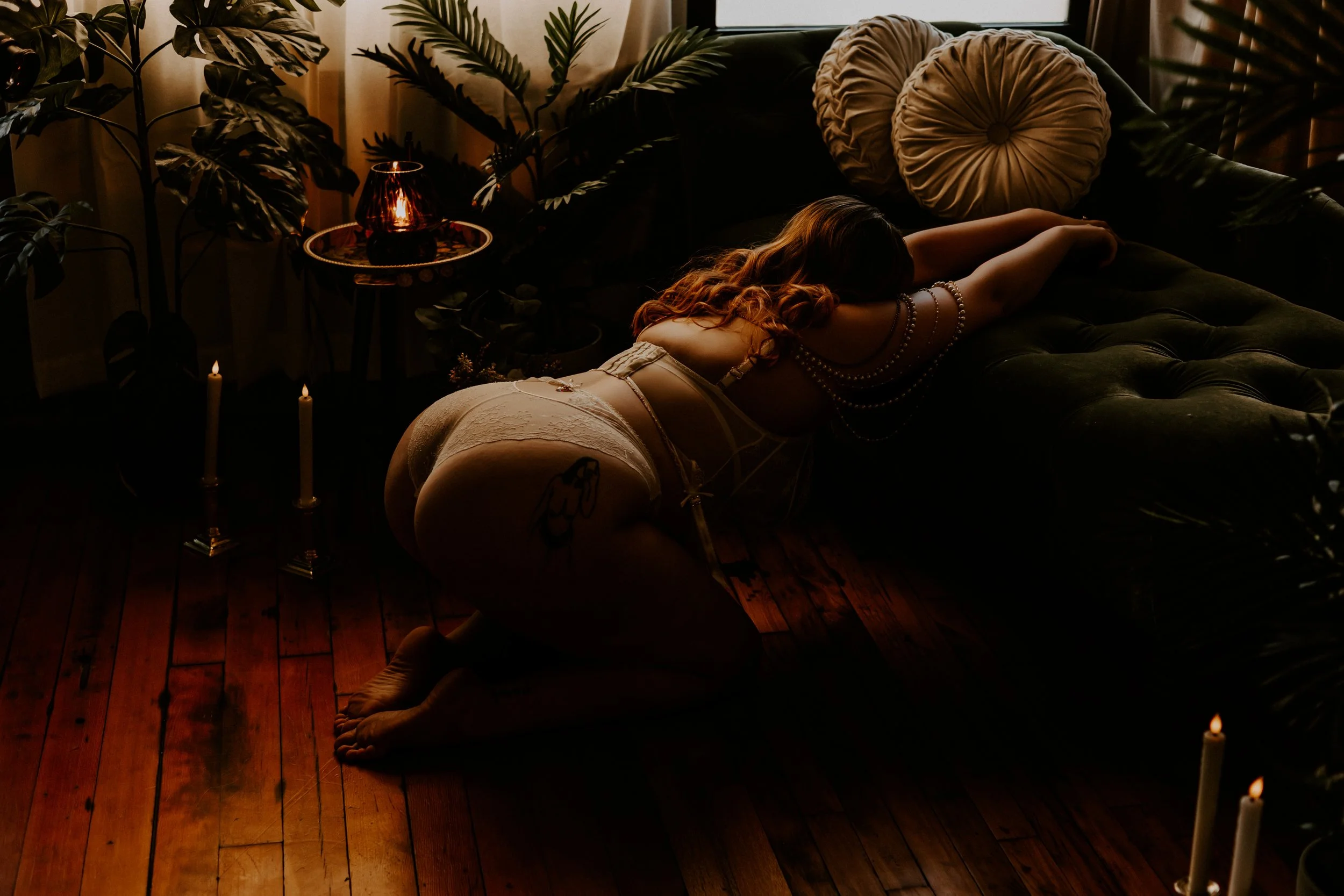 EG 4.7 Columbus Ohio Boudoir Photoshoot 39.jpg