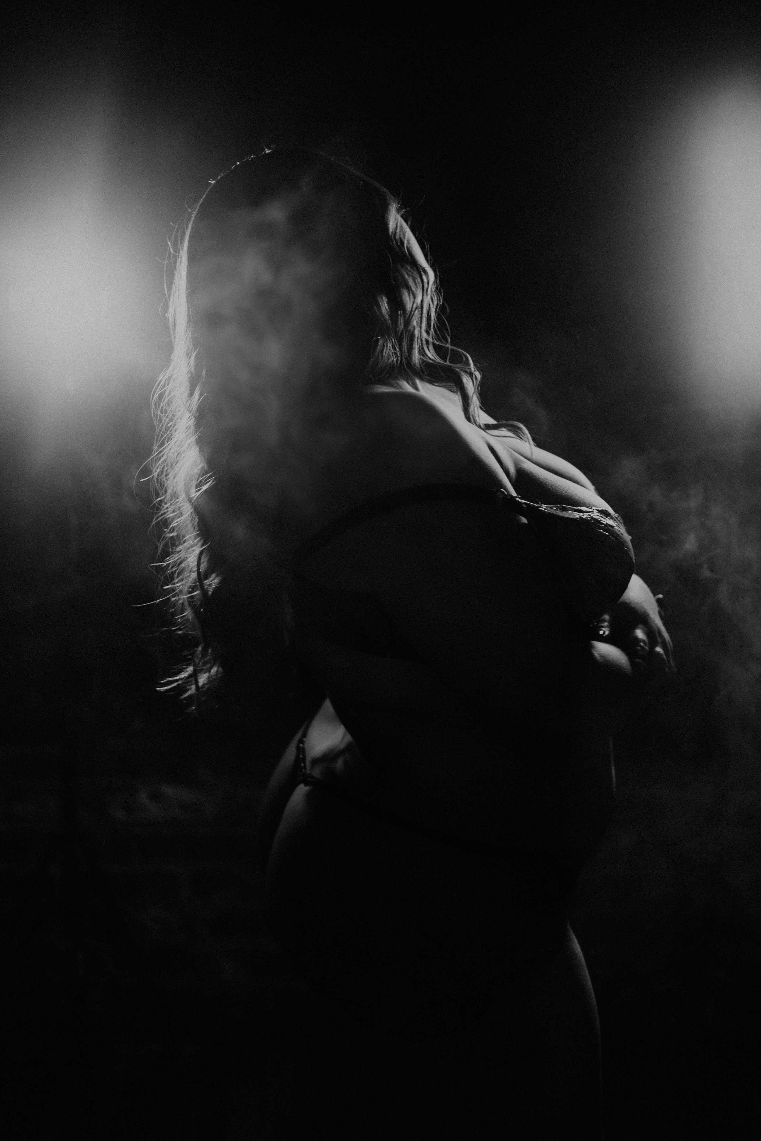 HM 3.19 Columbus Ohio Boudoir Photoshoot 26.jpg