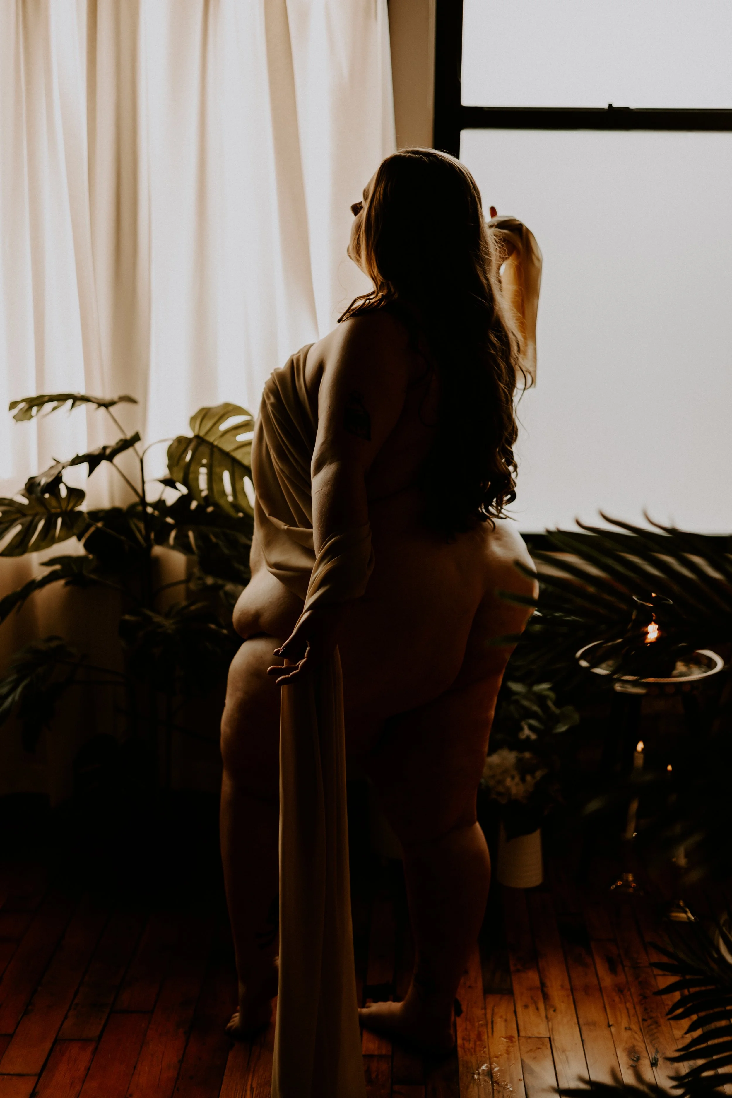 EW 4.3 Columbus Ohio Boudoir Photoshoot 35.jpg