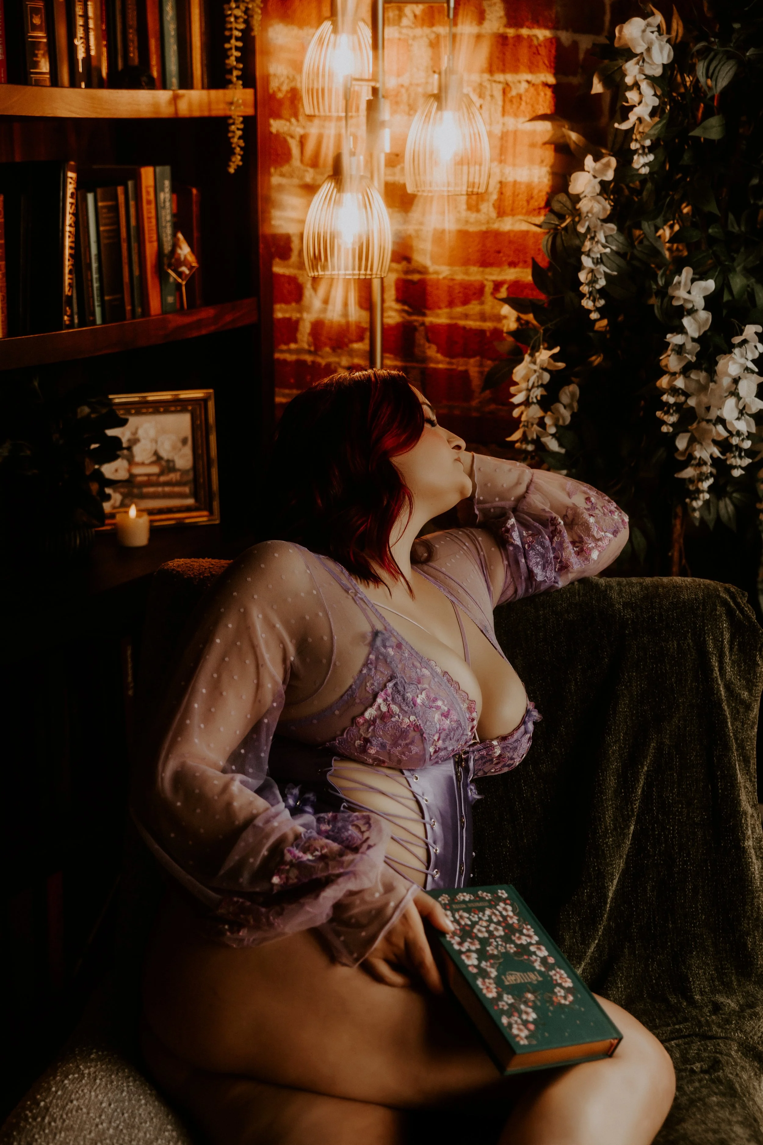 EM 8.18 Columbus Ohio Boudoir 14.jpg