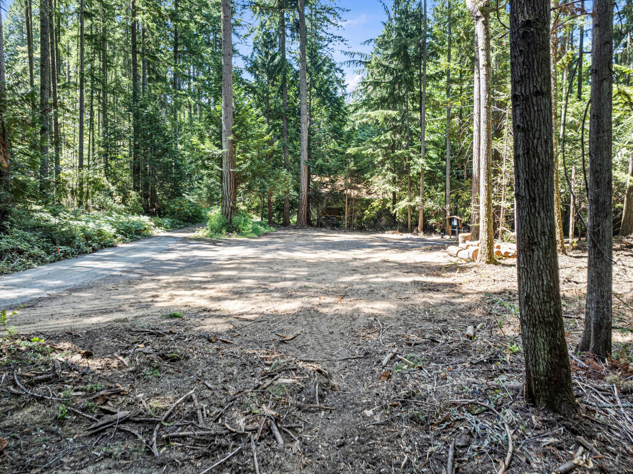 18-web-or-mls-9999-olympic-view-loop-rd-nw.jpg