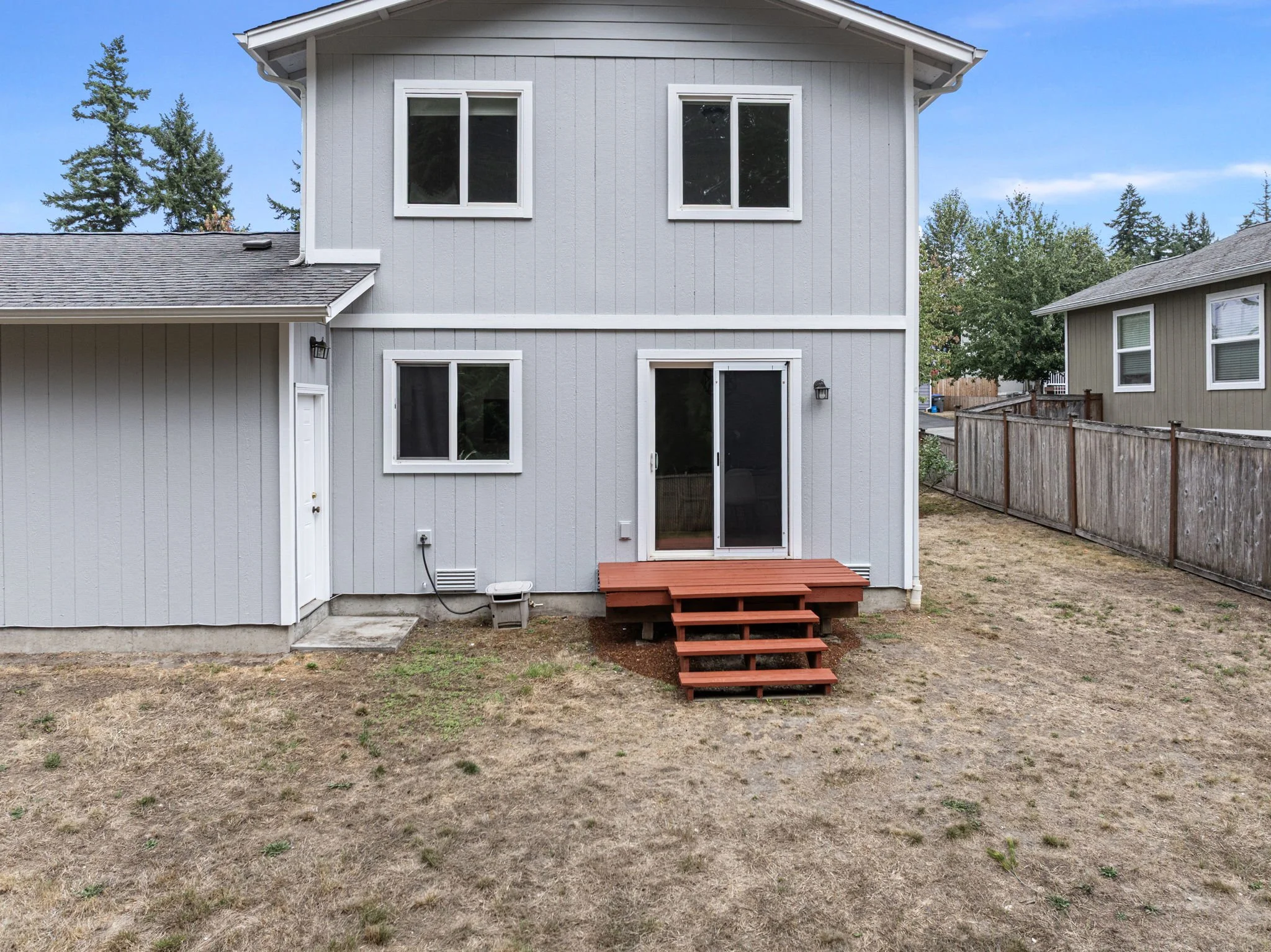 4-web-or-mls-209-ne-max-william-loop.jpg