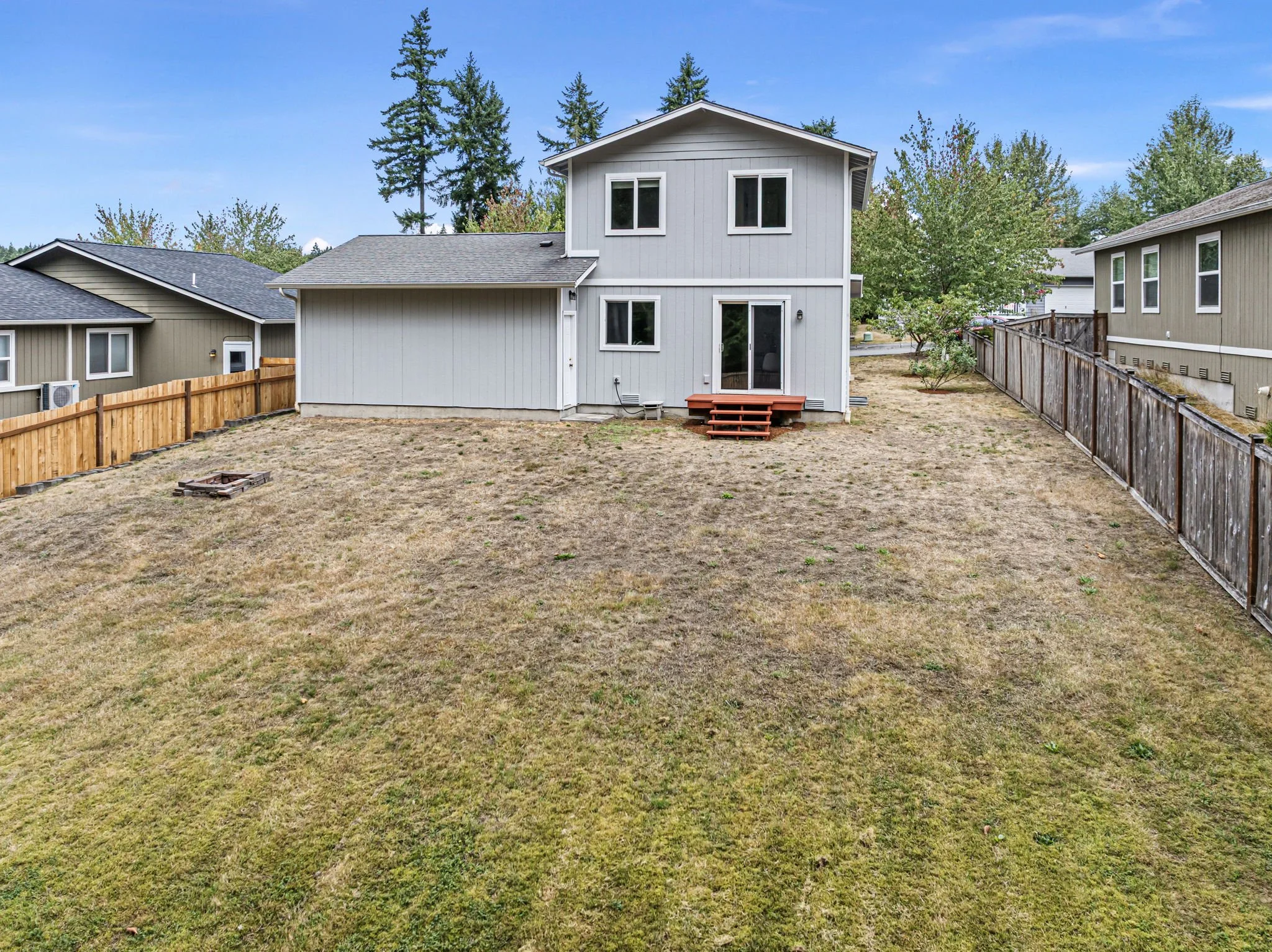 3-web-or-mls-209-ne-max-william-loop.jpg