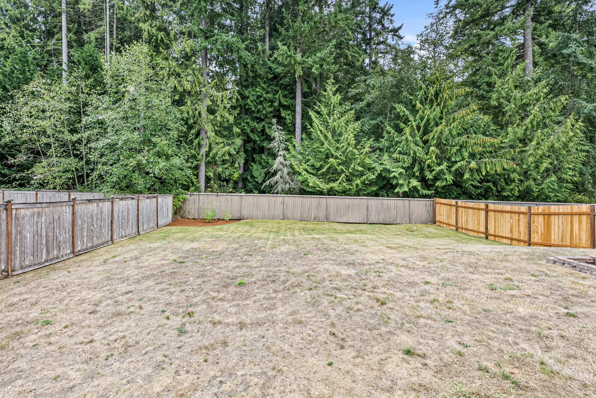 13-web-or-mls-209-ne-max-william-loop.jpg