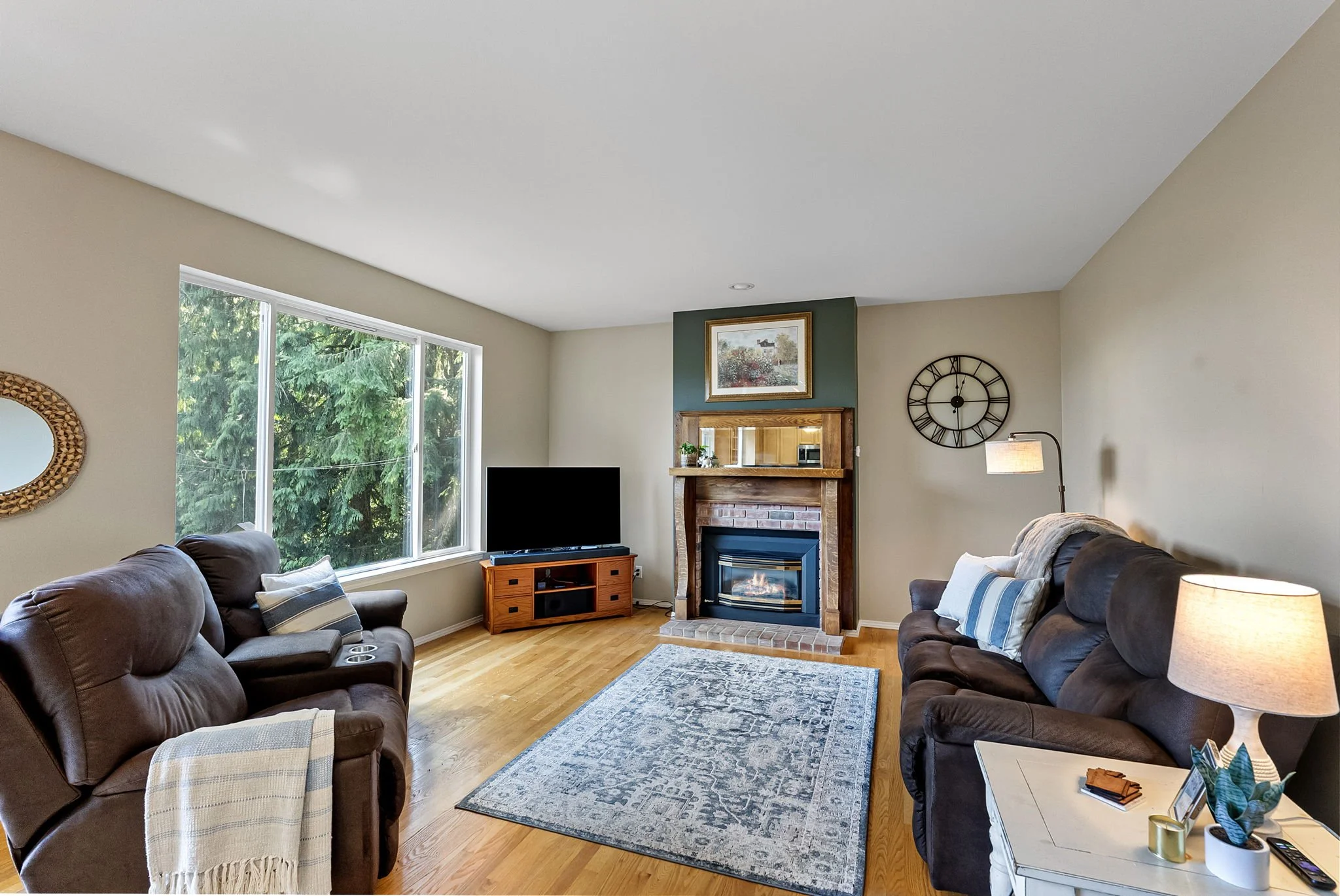 7-web-or-mls-16110-cassie-pl-nw.jpg
