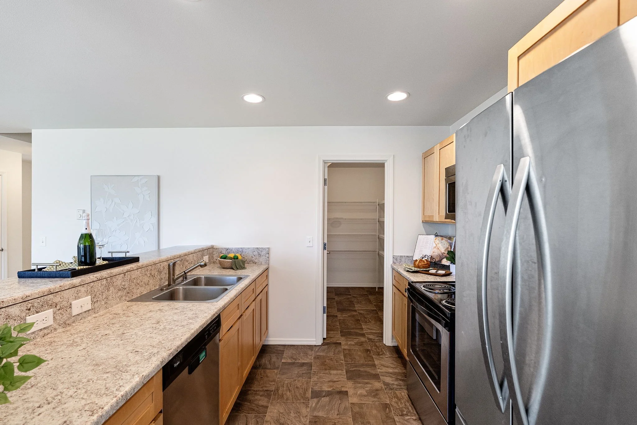 6-web-or-mls-396-ne-inspiration-st.jpg
