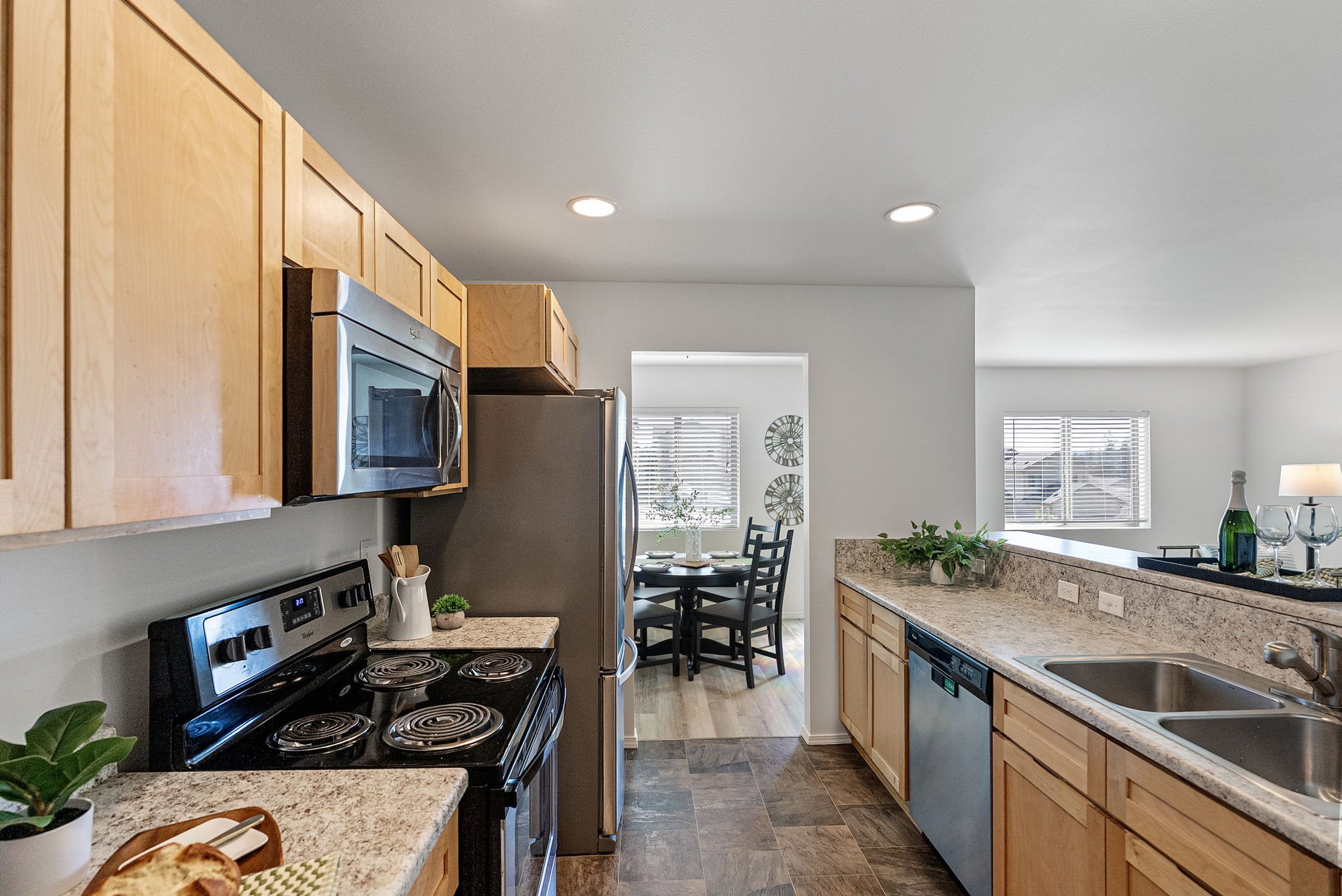 8-web-or-mls-396-ne-inspiration-st.jpg