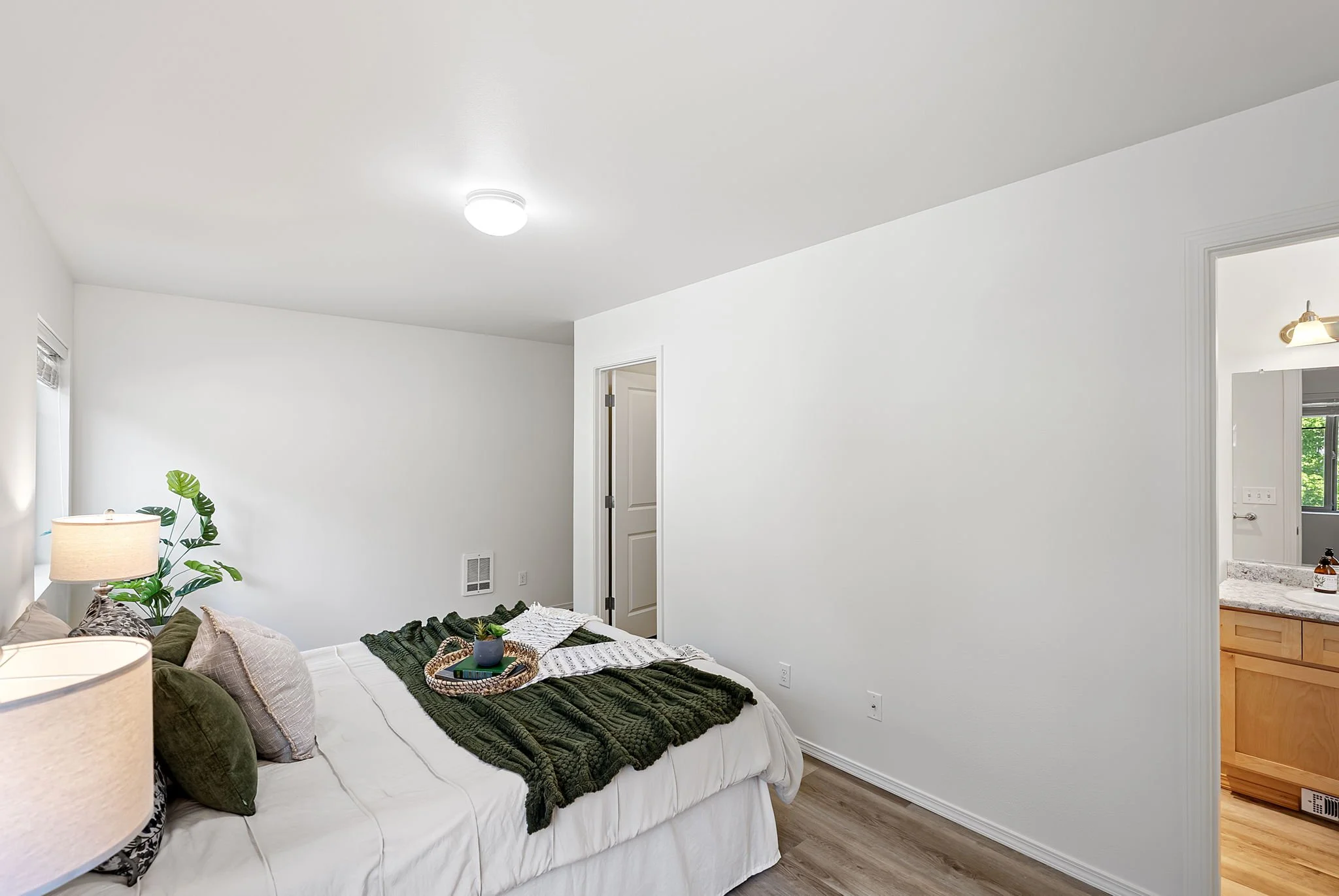 20-web-or-mls-396-ne-inspiration-st.jpg