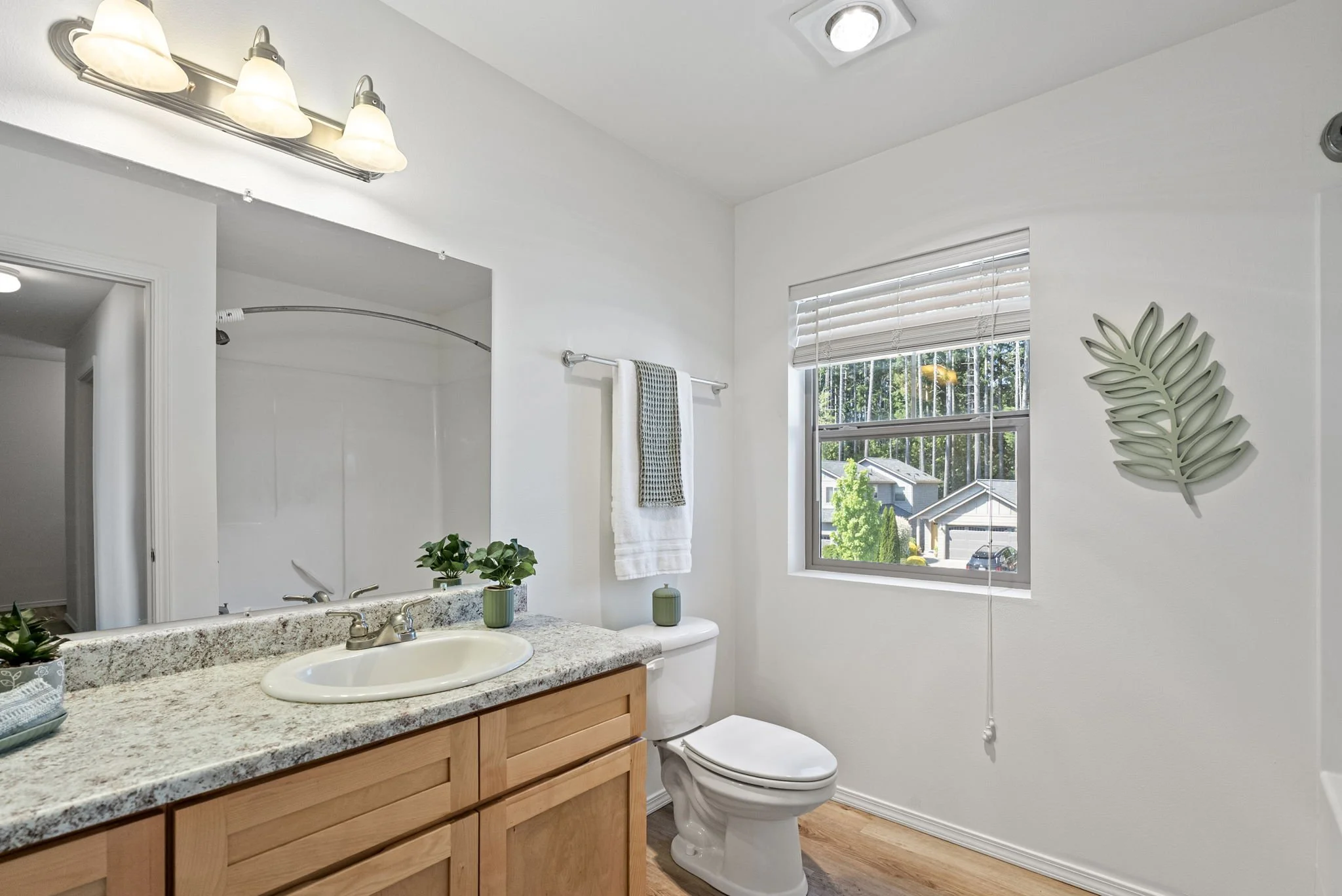 27-web-or-mls-396-ne-inspiration-st.jpg