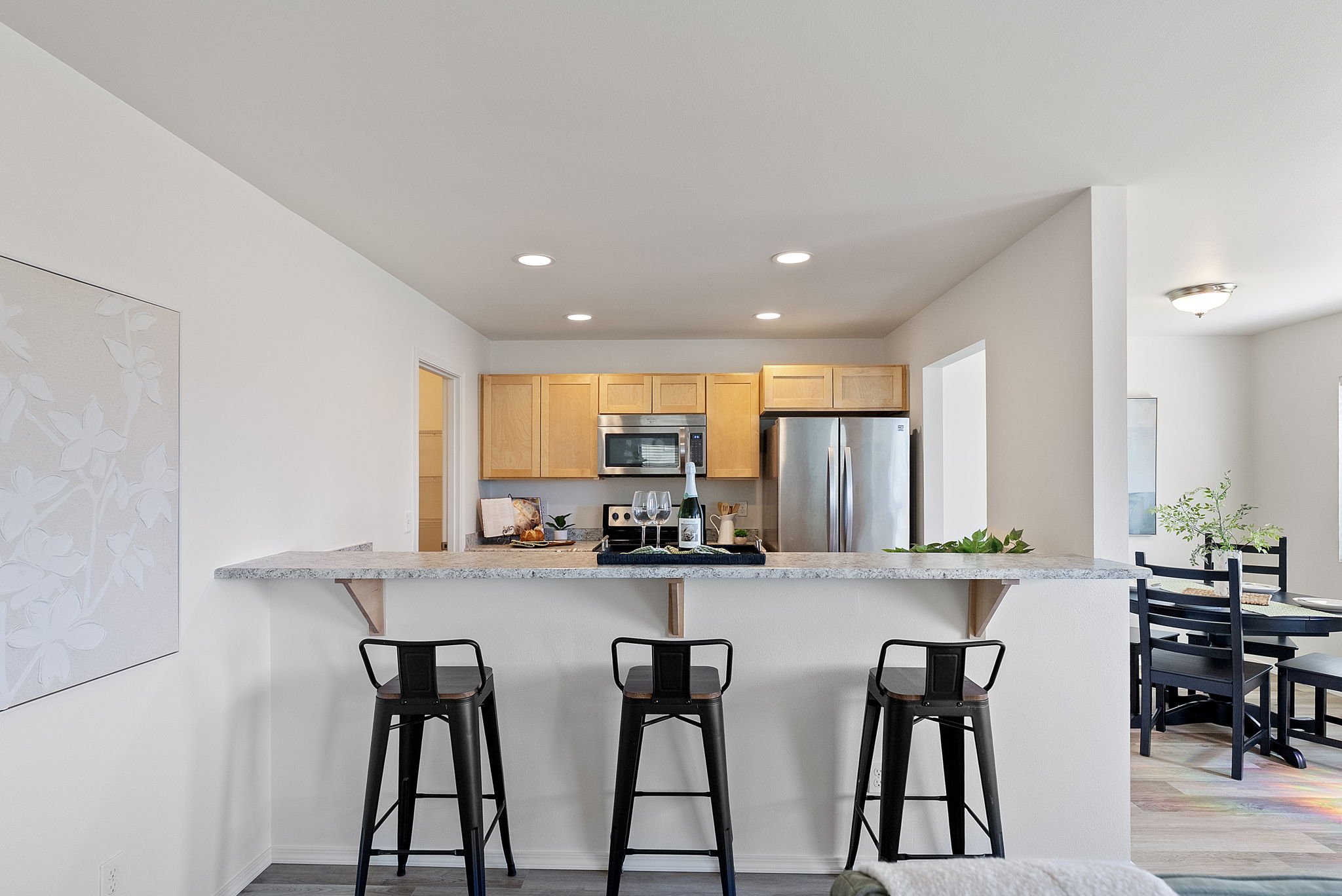 33-web-or-mls-396-ne-inspiration-st.jpg