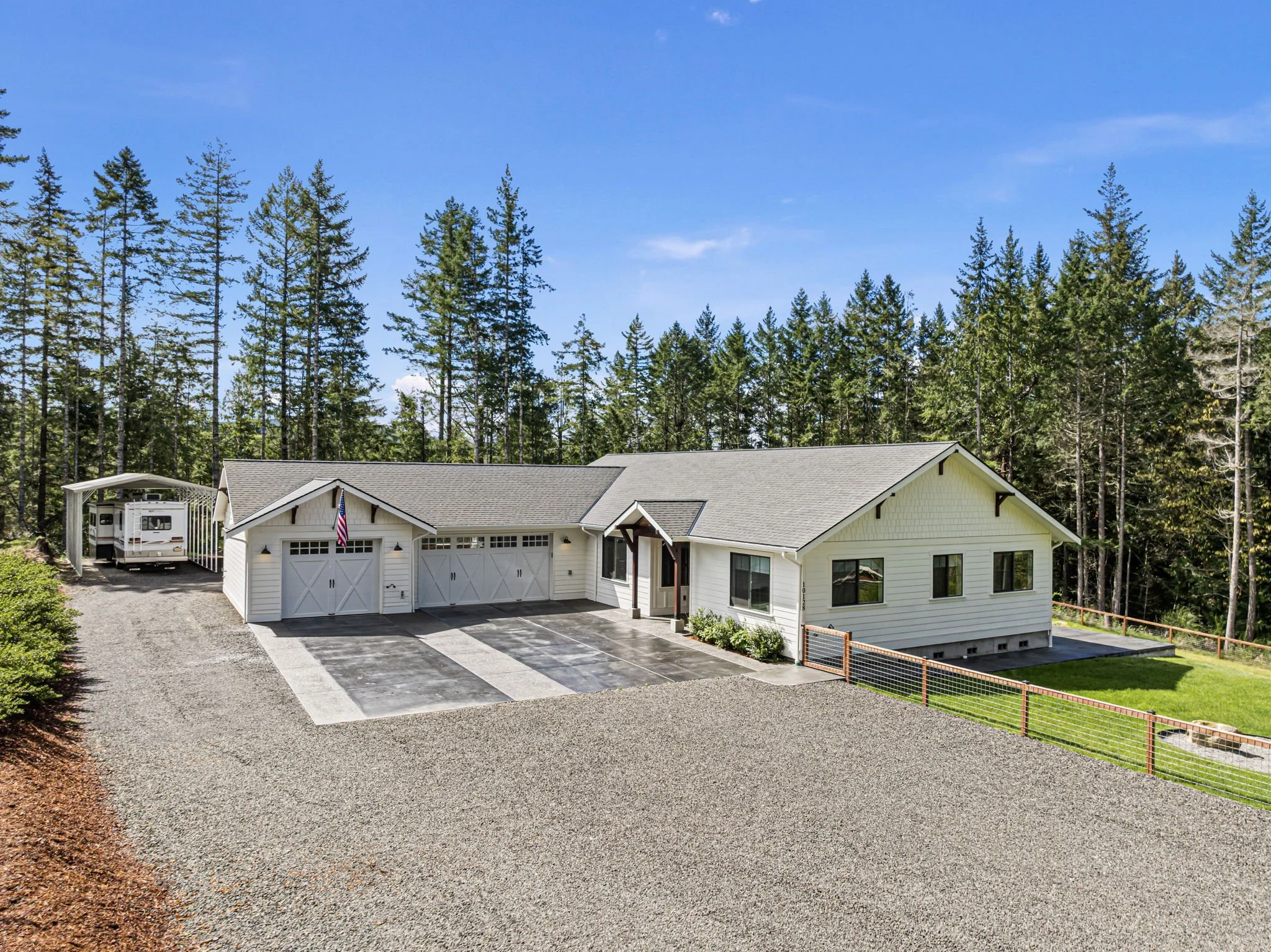 1-web-or-mls-10128-merlin-ln-nw.jpg