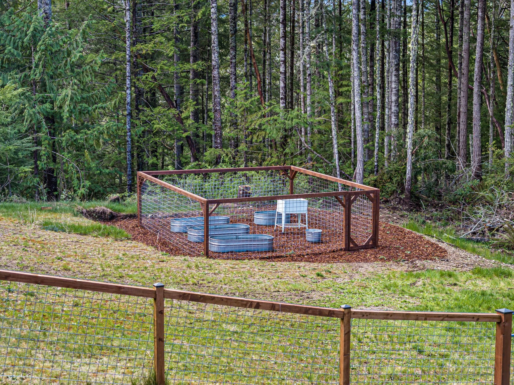 8-web-or-mls-10128-merlin-ln-nw.jpg