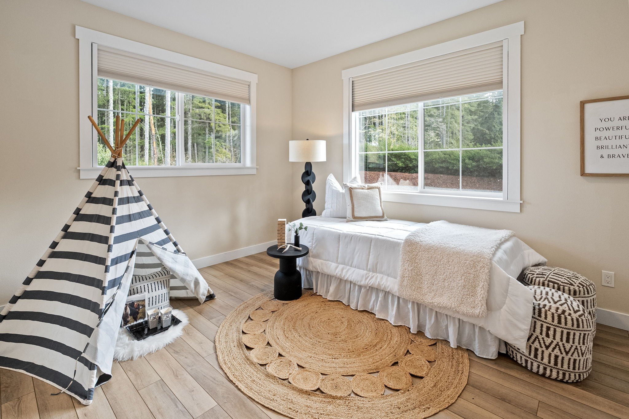47-web-or-mls-10128-merlin-ln-nw.jpg