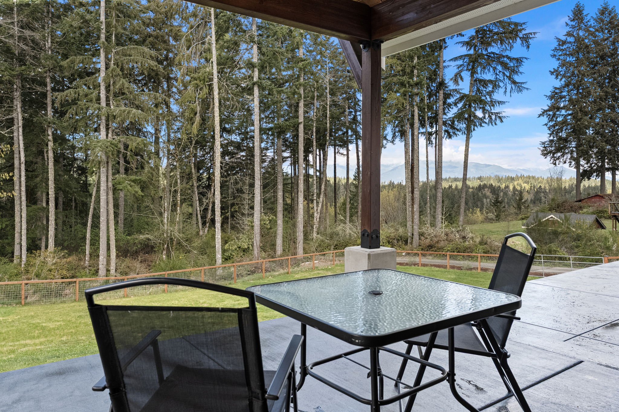 49-web-or-mls-10128-merlin-ln-nw.jpg