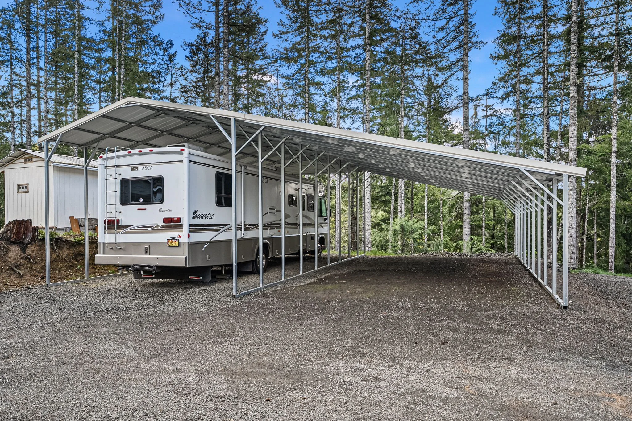 51-web-or-mls-10128-merlin-ln-nw.jpg