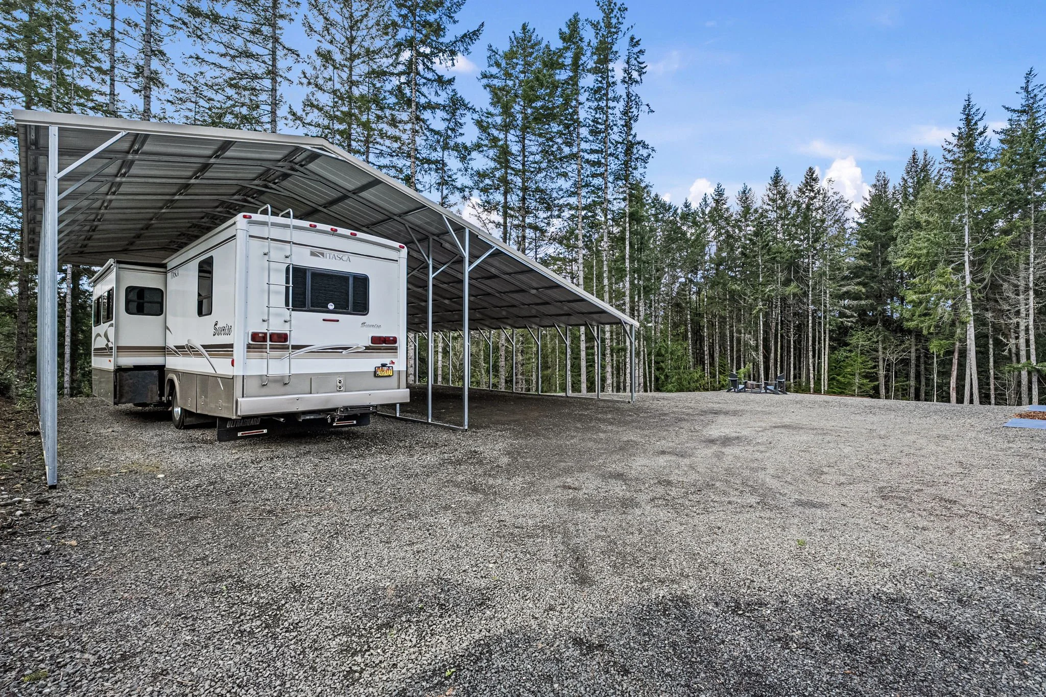 56-web-or-mls-10128-merlin-ln-nw.jpg