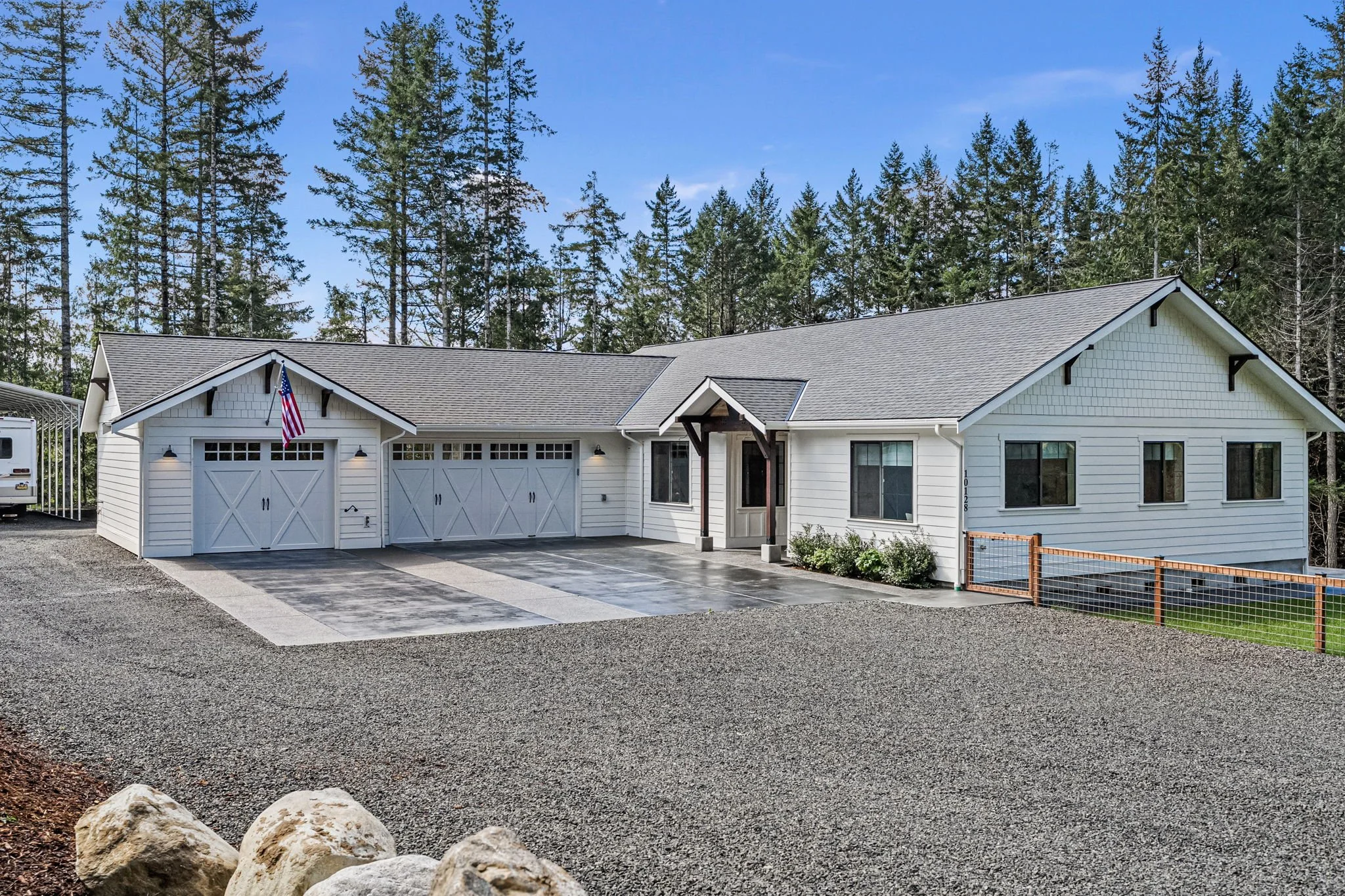 57-web-or-mls-10128-merlin-ln-nw.jpg