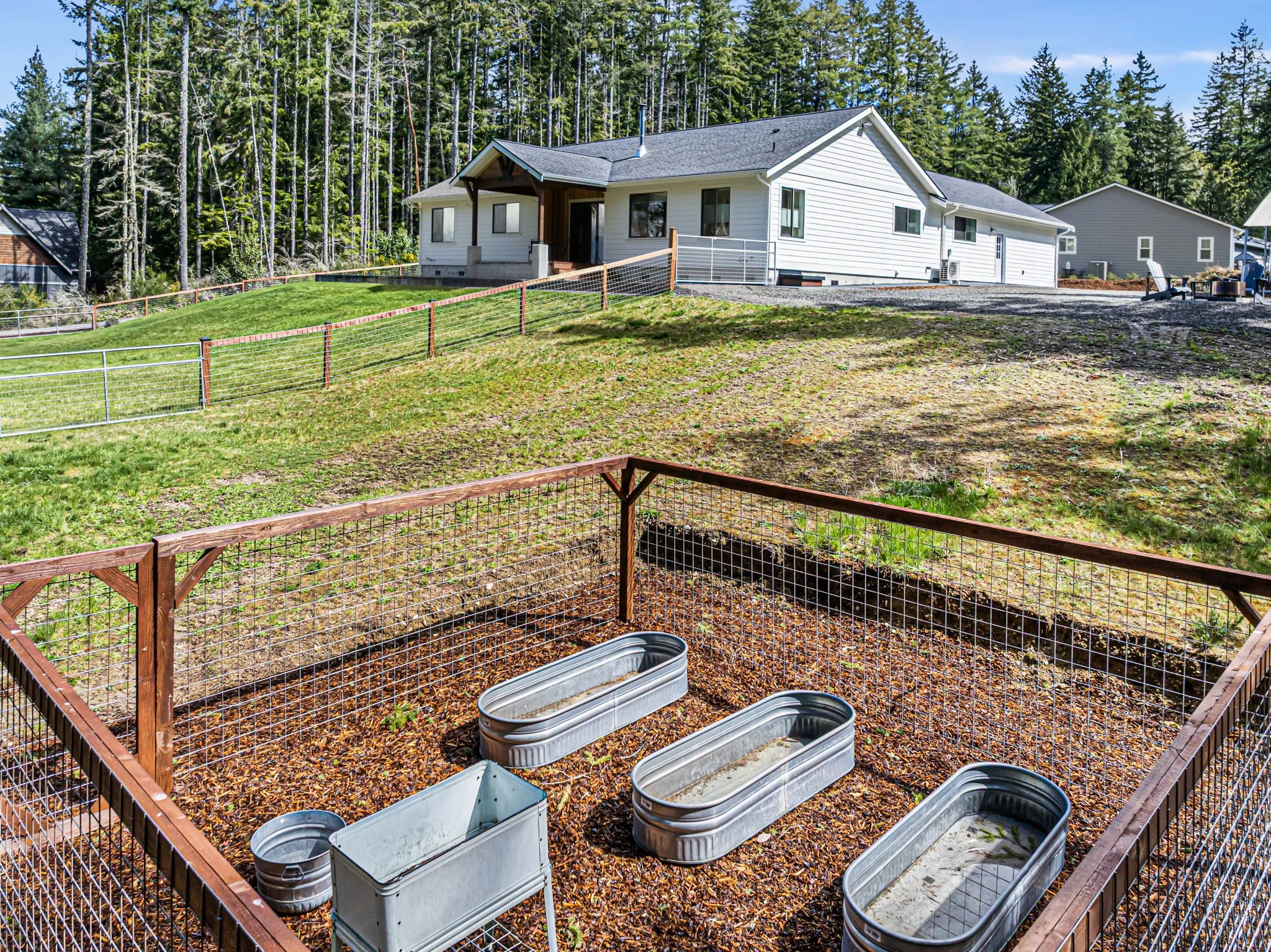 58-web-or-mls-10128-merlin-ln-nw.jpg