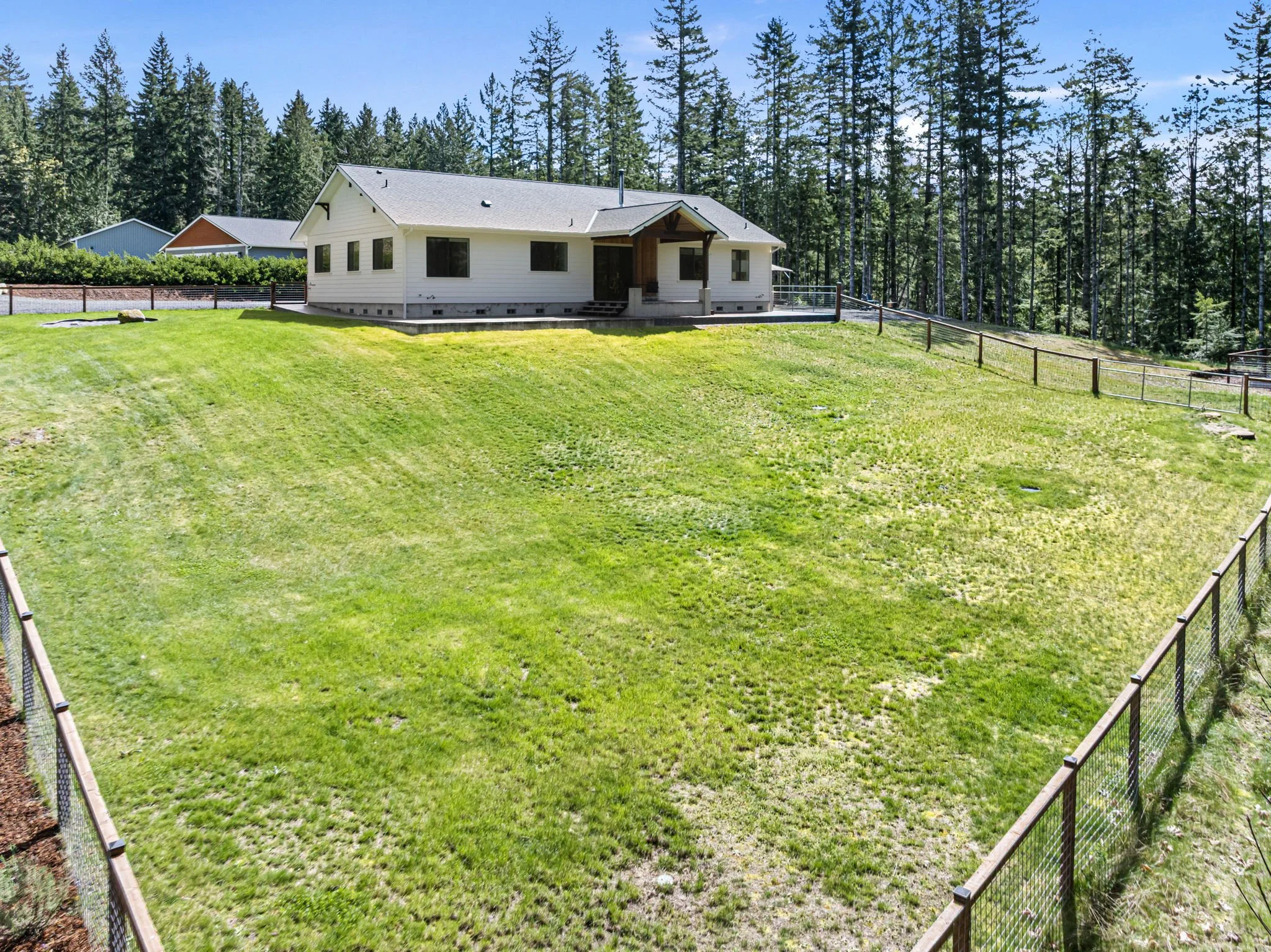 63-web-or-mls-10128-merlin-ln-nw.jpg