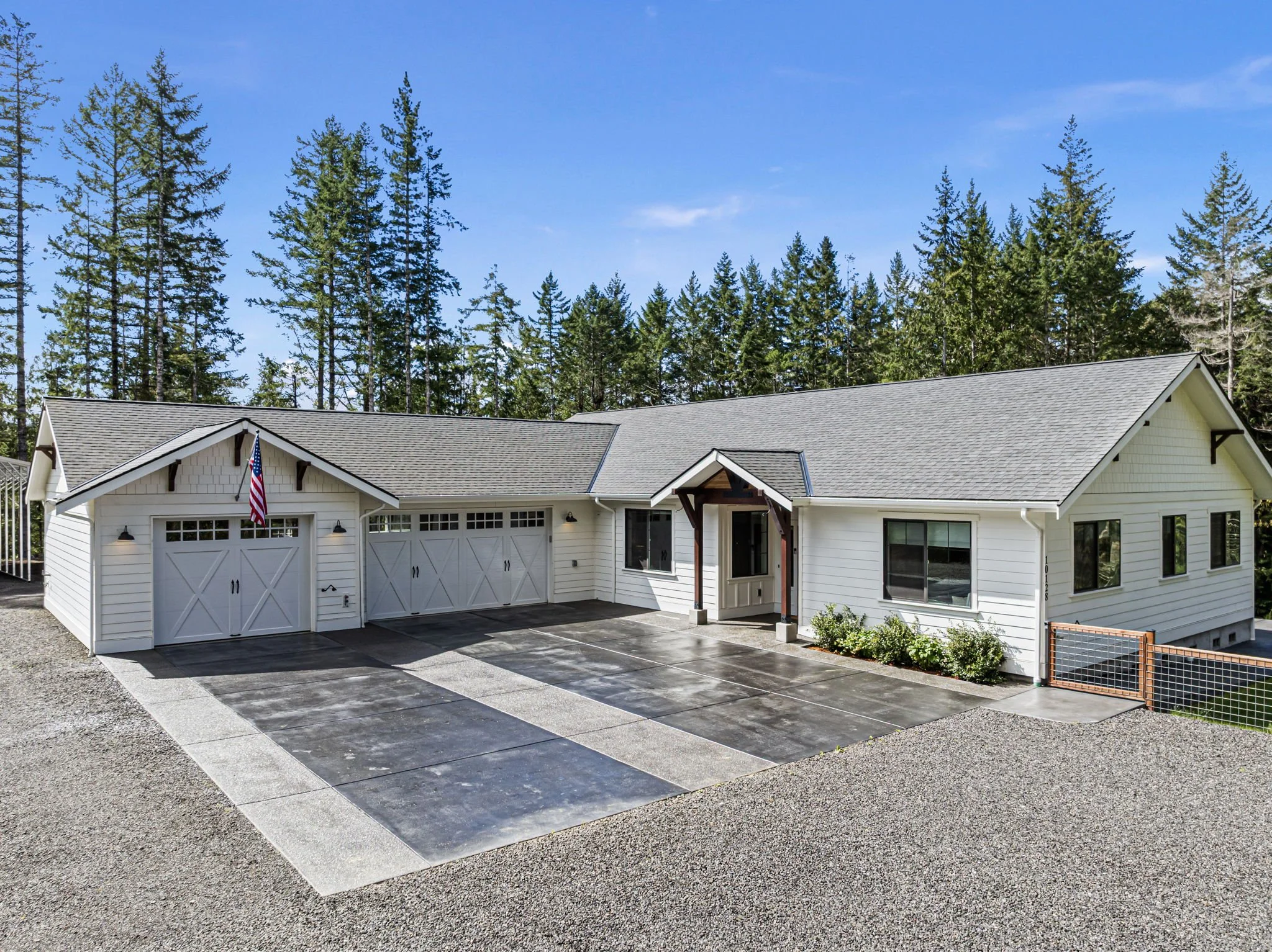 65-web-or-mls-10128-merlin-ln-nw.jpg