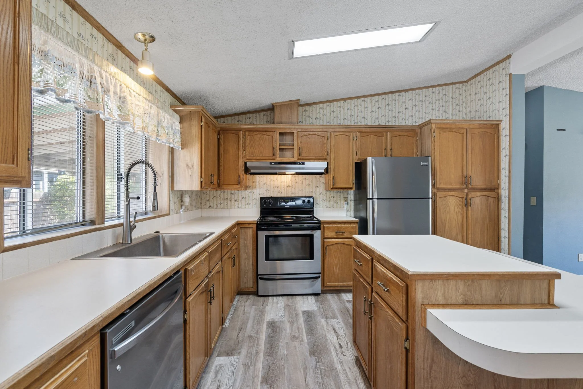5-web-or-mls-2084-se-hastings-ln.jpg