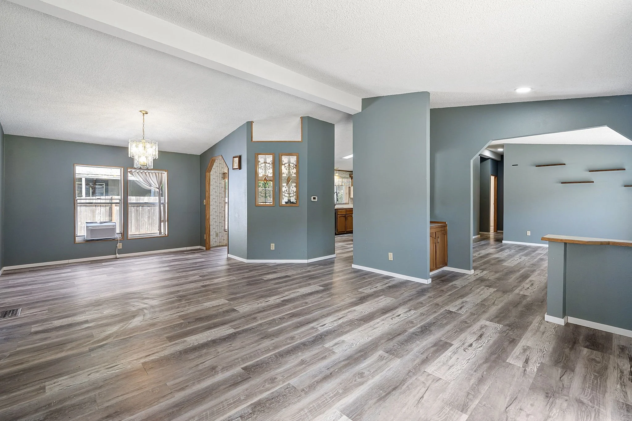 10-web-or-mls-2084-se-hastings-ln.jpg