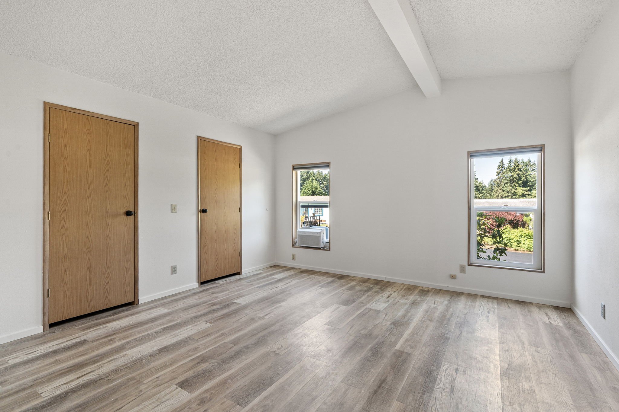 12-web-or-mls-2084-se-hastings-ln.jpg