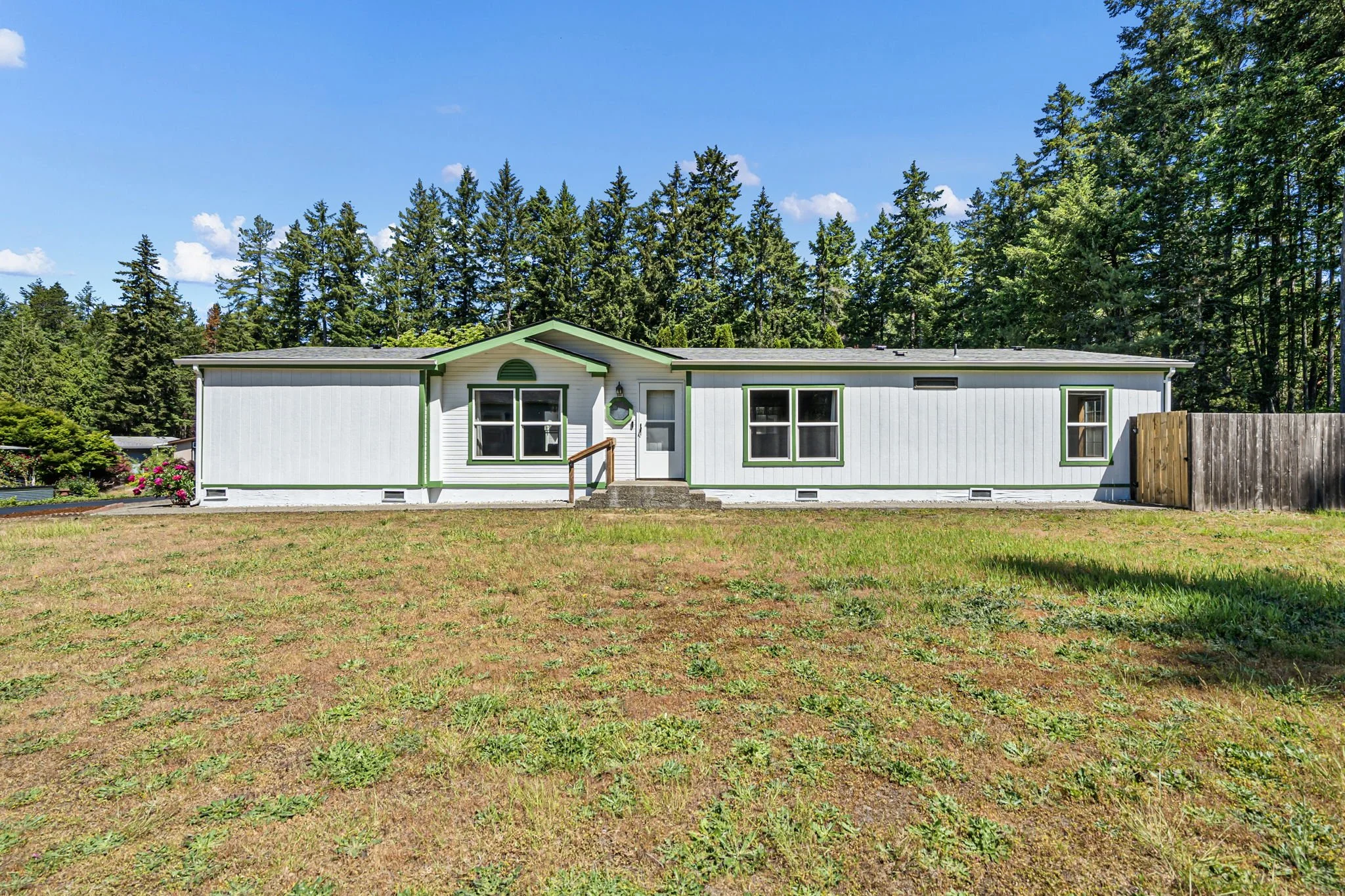22-web-or-mls-2084-se-hastings-ln.jpg