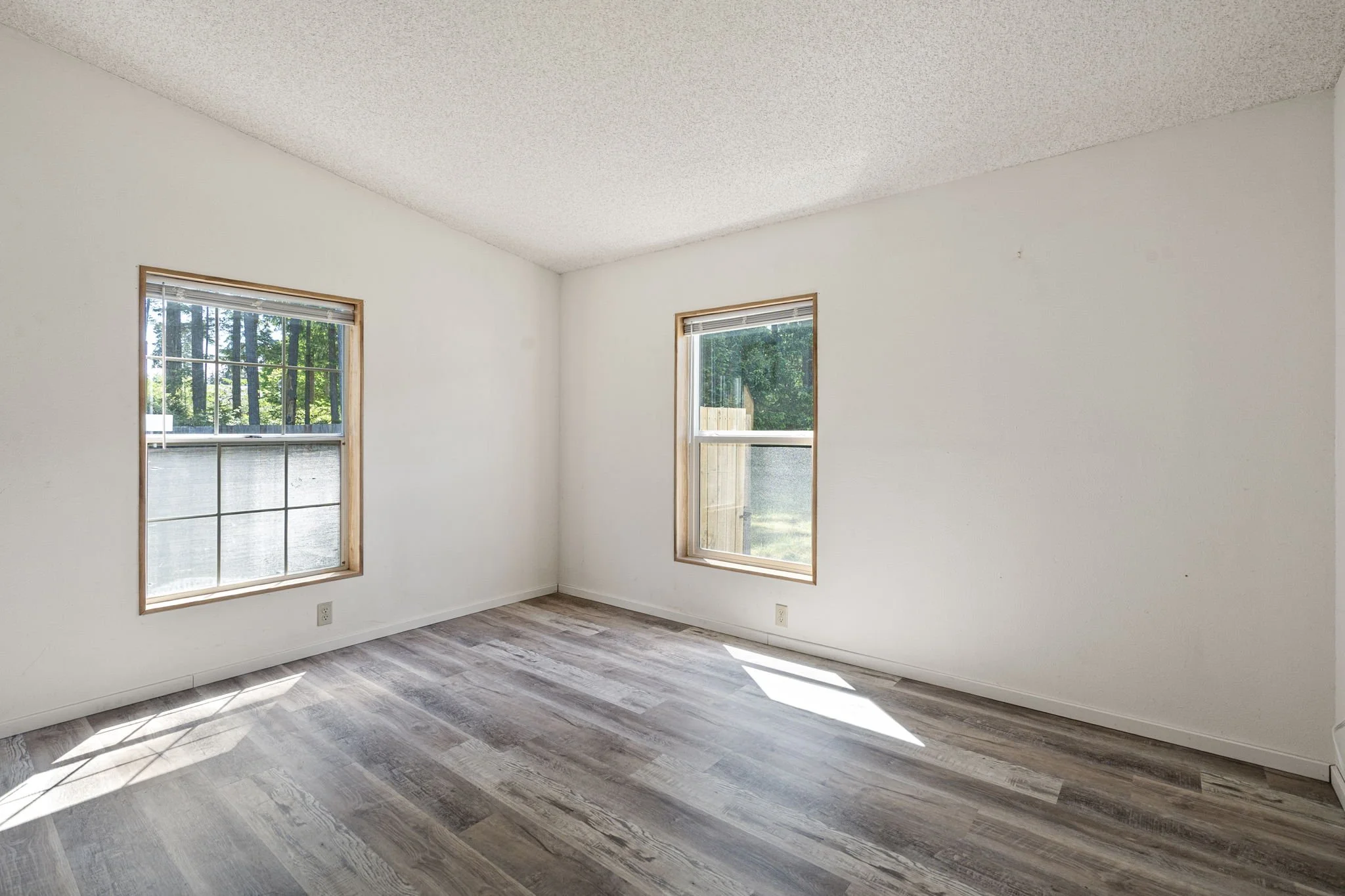 29-web-or-mls-2084-se-hastings-ln.jpg