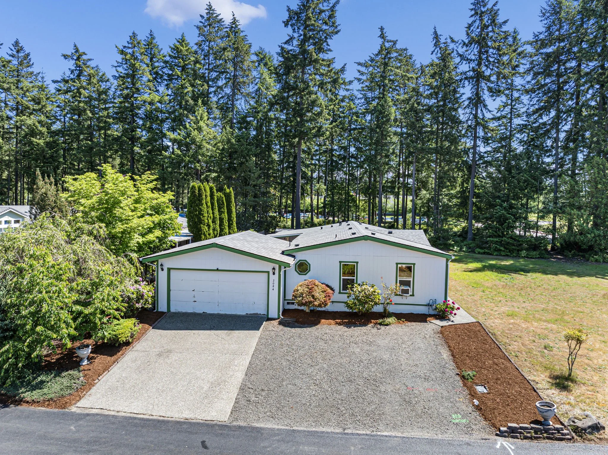 28-web-or-mls-2084-se-hastings-ln.jpg