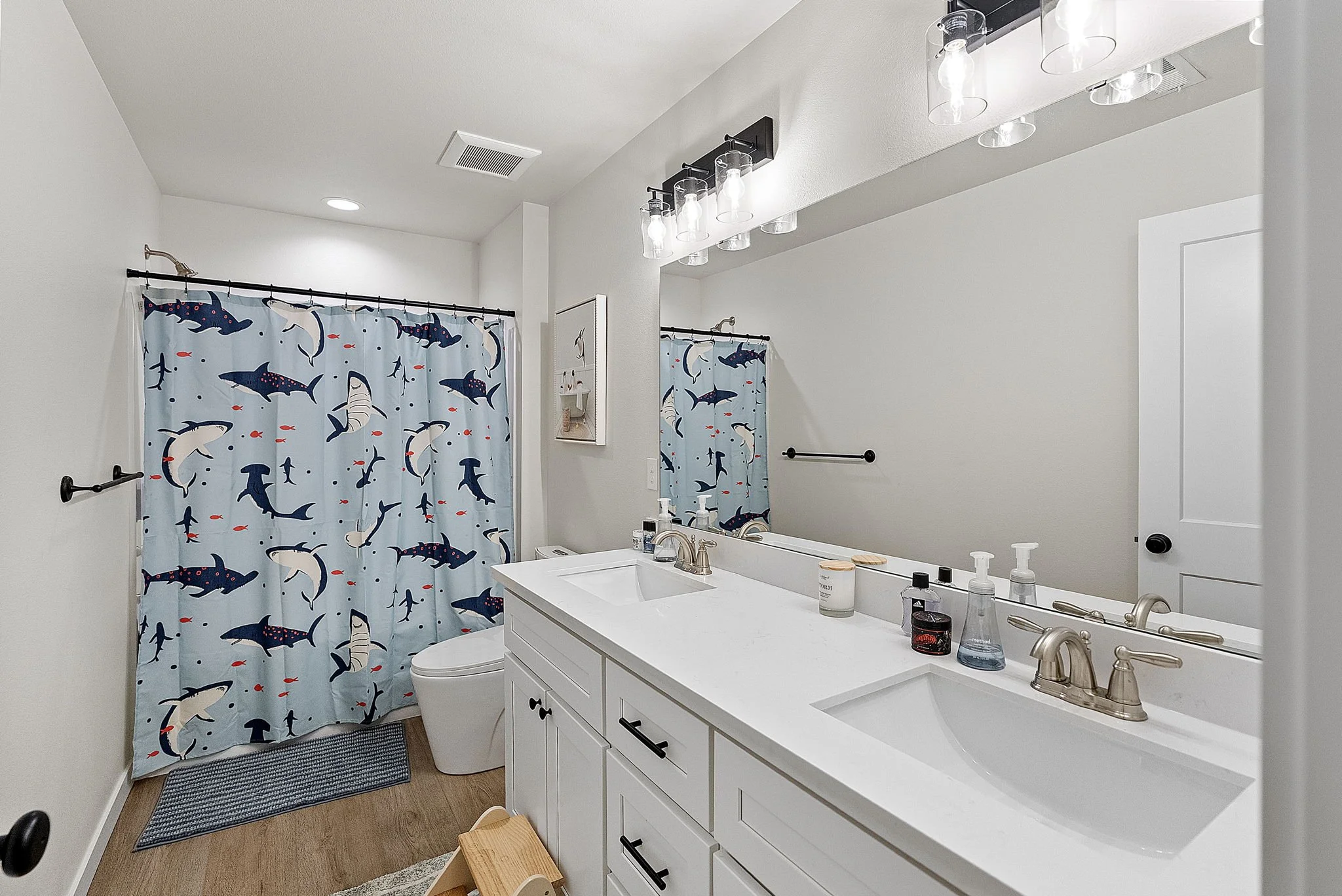 8-web-or-mls-7761-larson-ln-nw.jpg