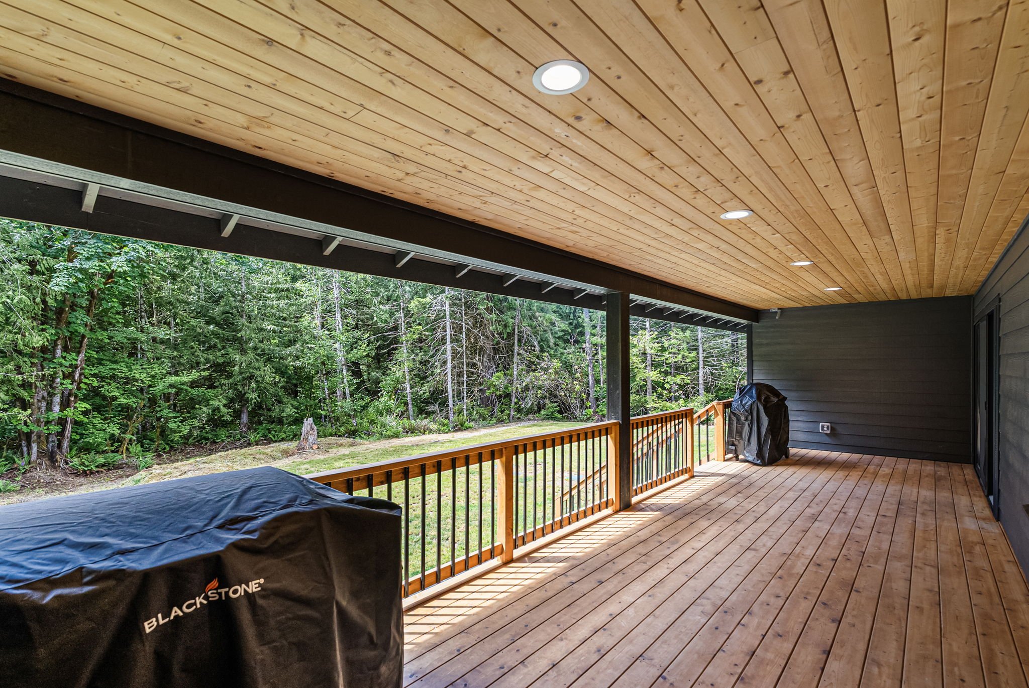 34-web-or-mls-7761-larson-ln-nw.jpg