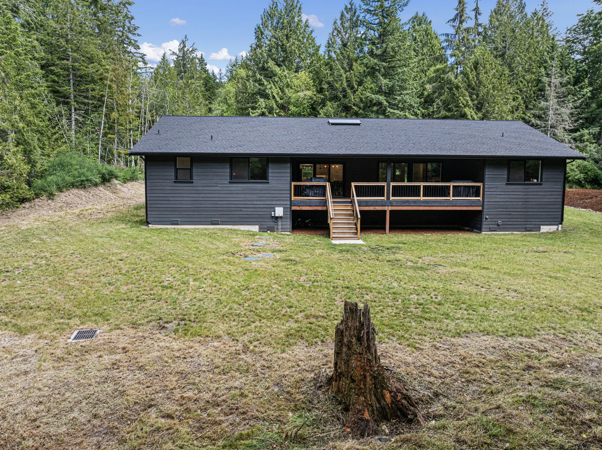 43-web-or-mls-7761-larson-ln-nw.jpg
