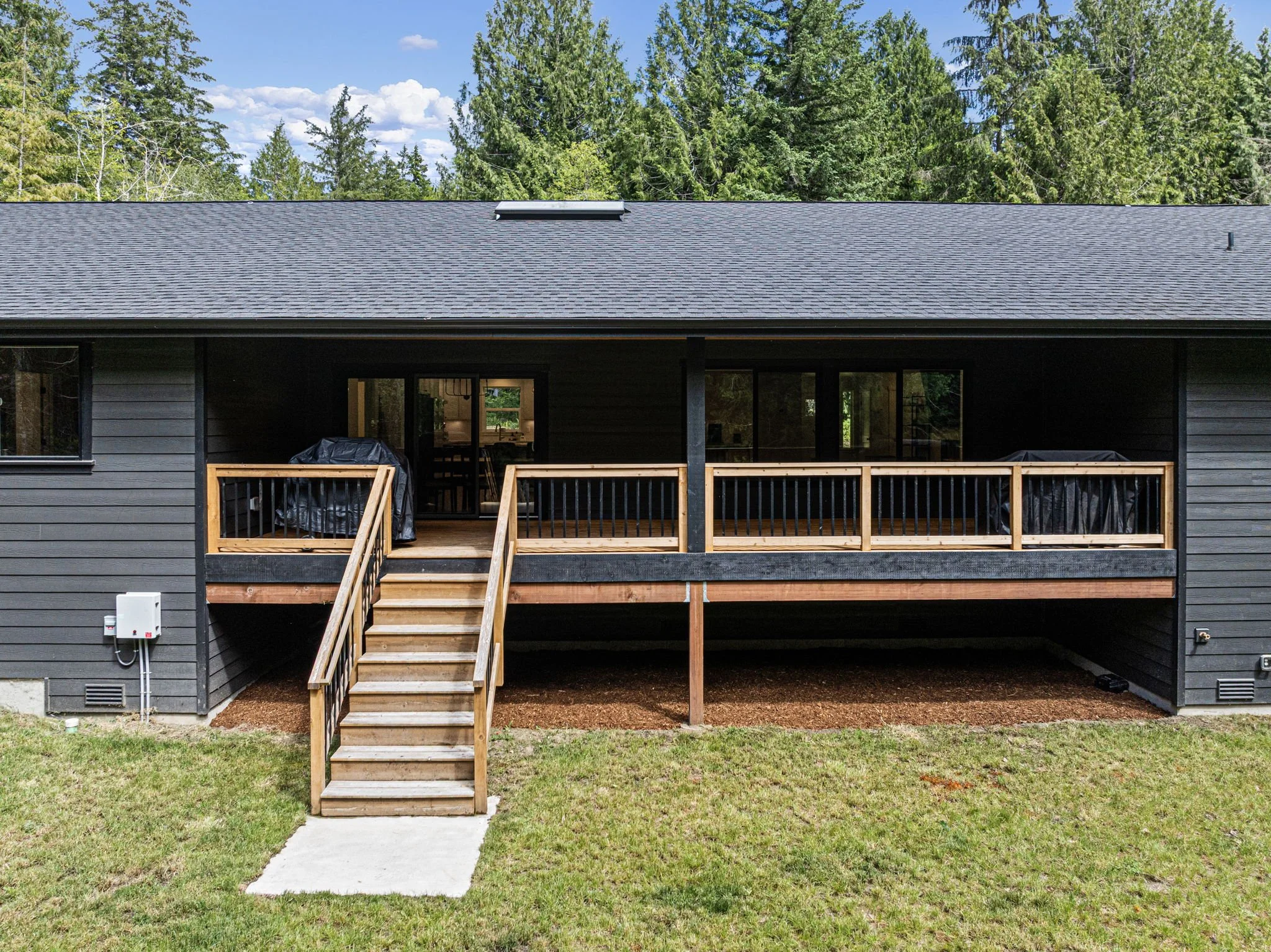 44-web-or-mls-7761-larson-ln-nw.jpg