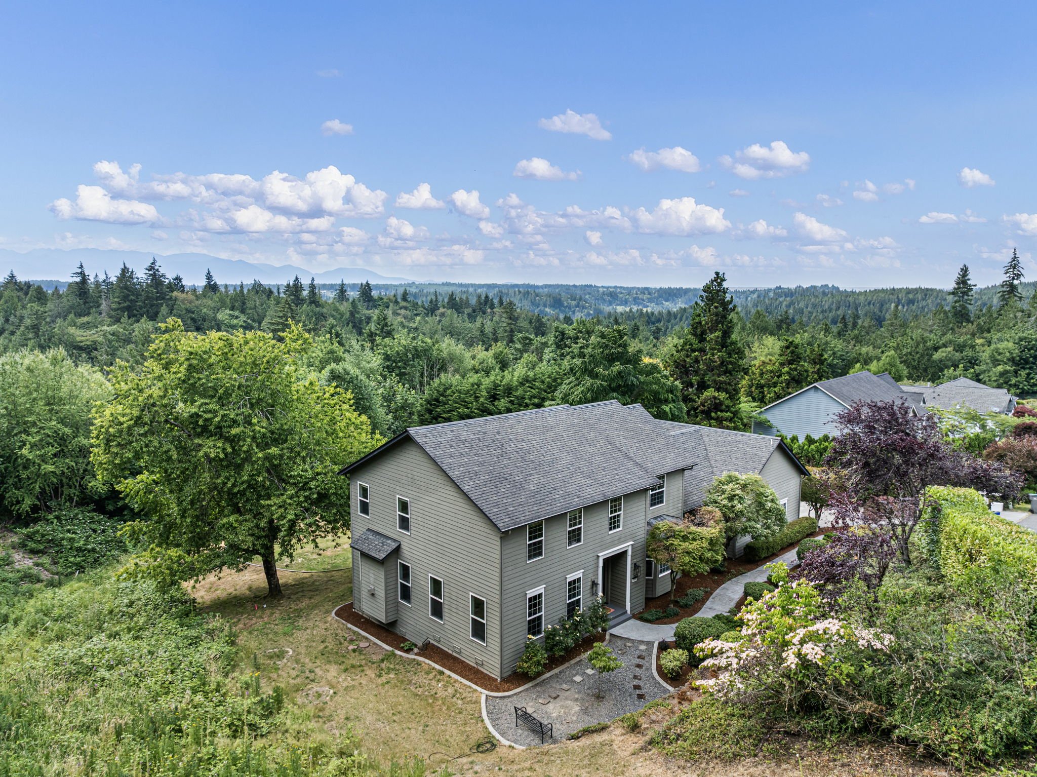 53-web-or-mls-2606-ne-lillehammer-ln.jpg